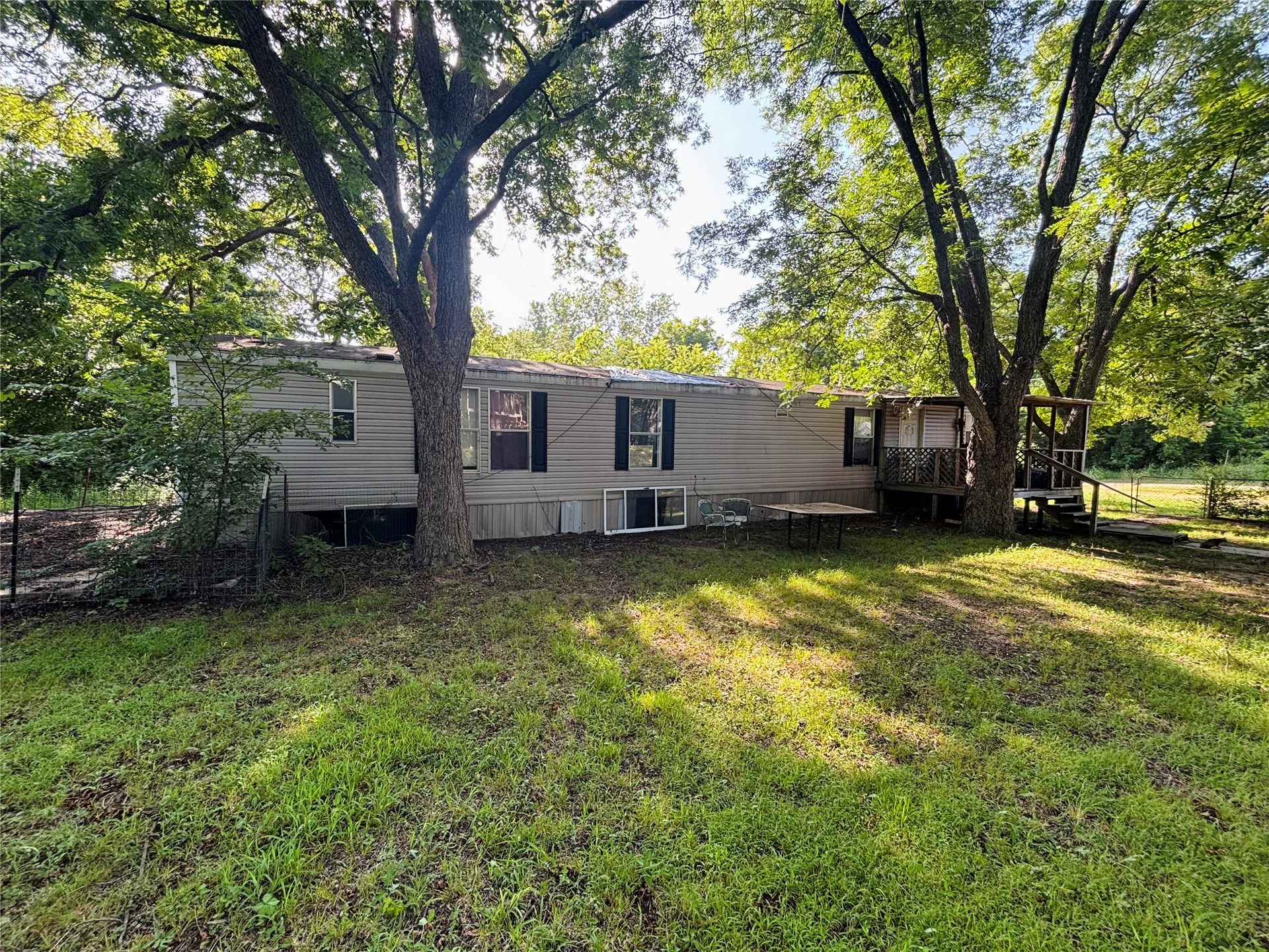 206 E Kentucky Avenue Tishomingo OK 73460