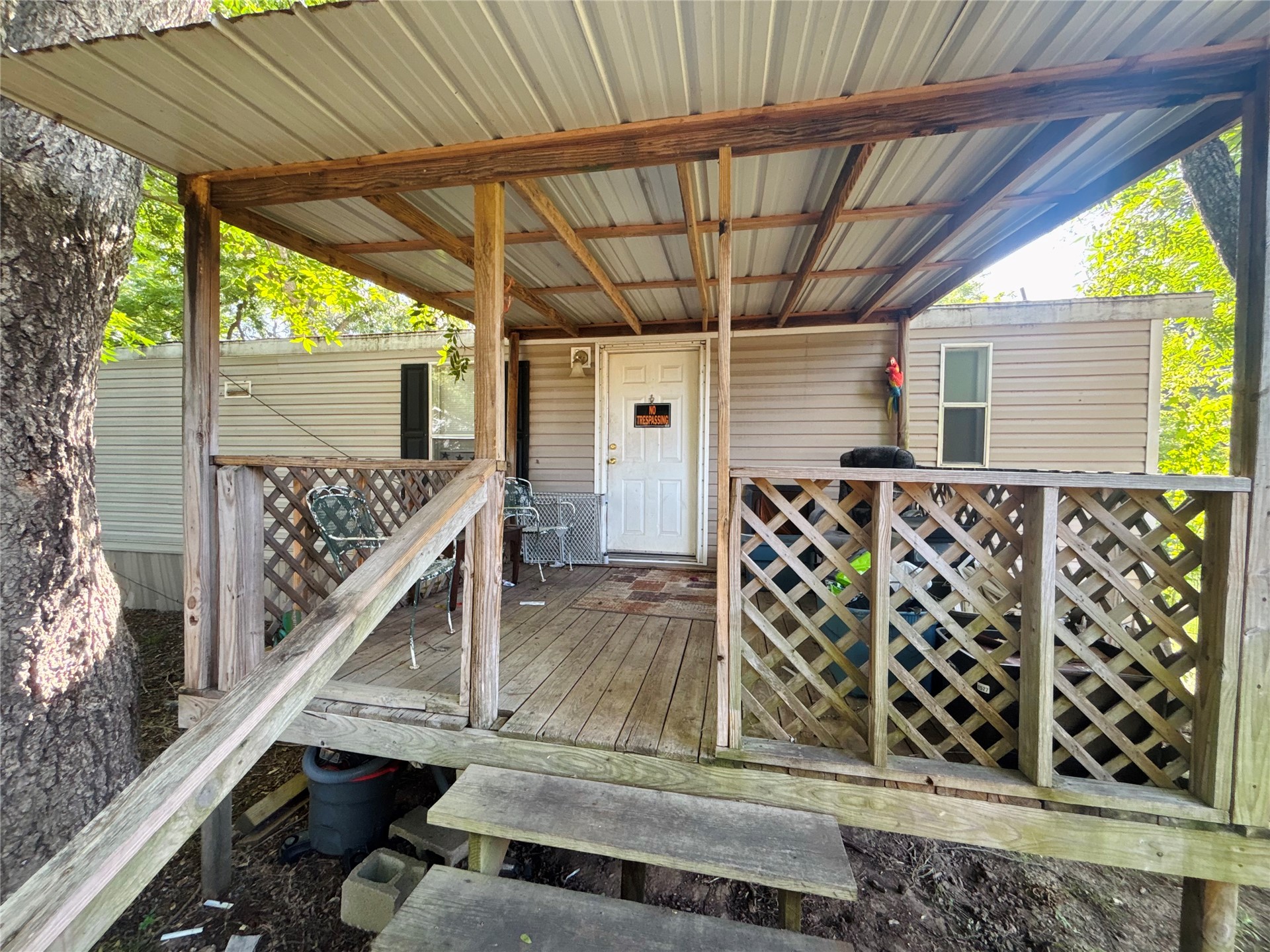 206 E Kentucky Avenue Tishomingo OK 73460