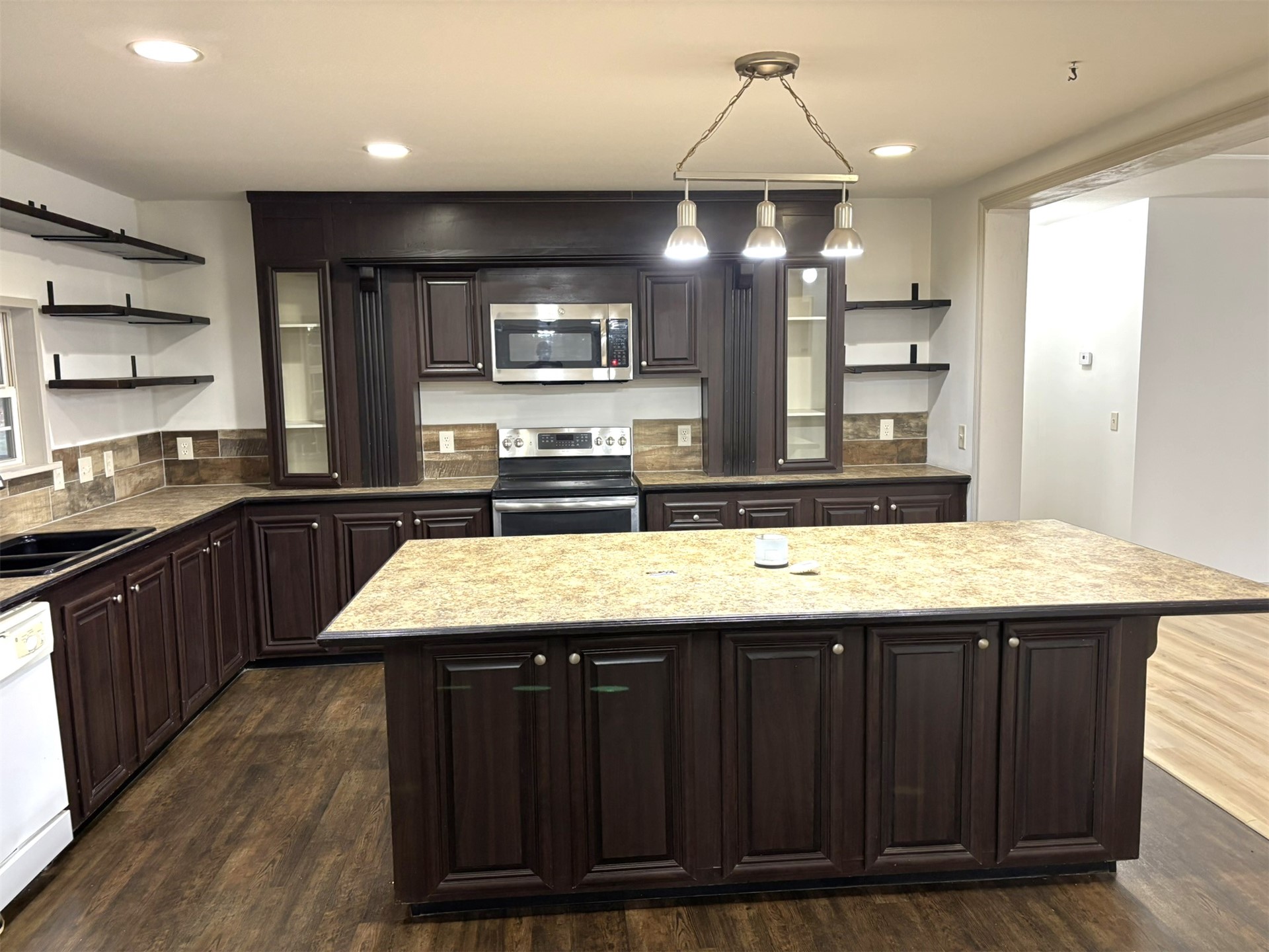426098 Texanna Road Checotah OK 74426