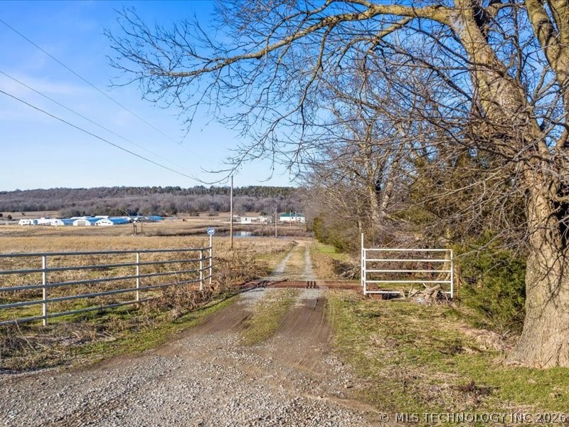 40180 E 1290 Road Mccurtain OK 74944