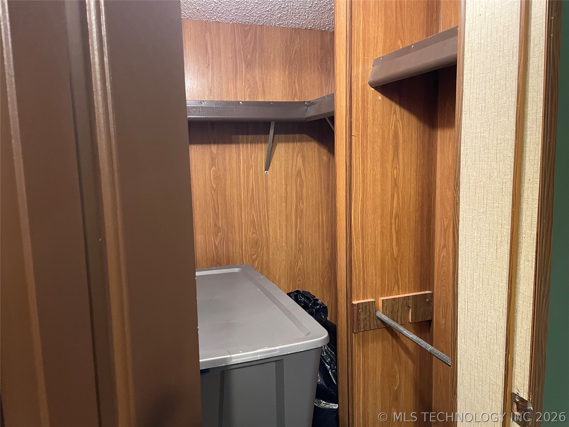 32350 S 559 Road Cookson OK 74427