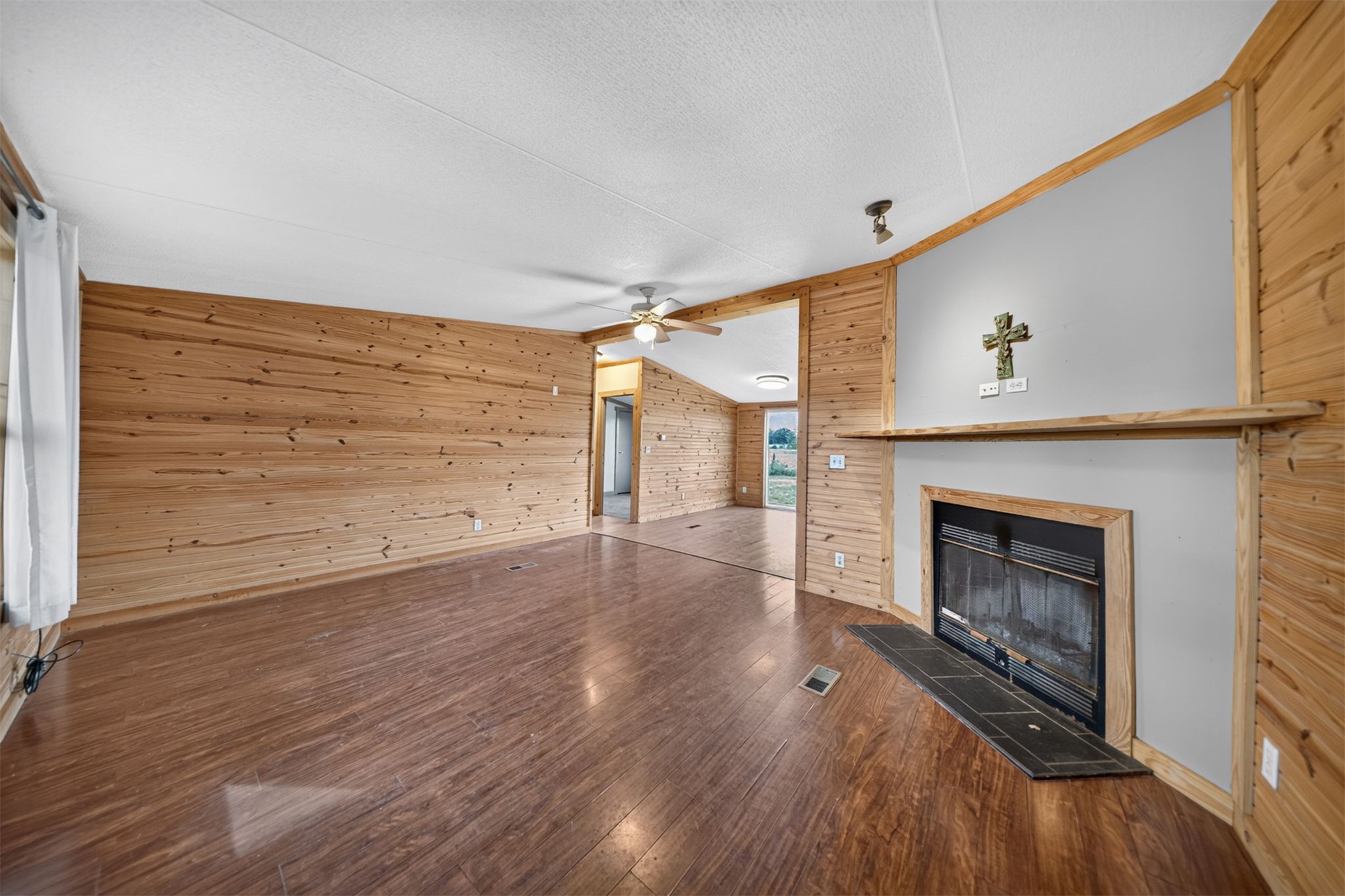 6411 S 4470 Road Welch OK 74369