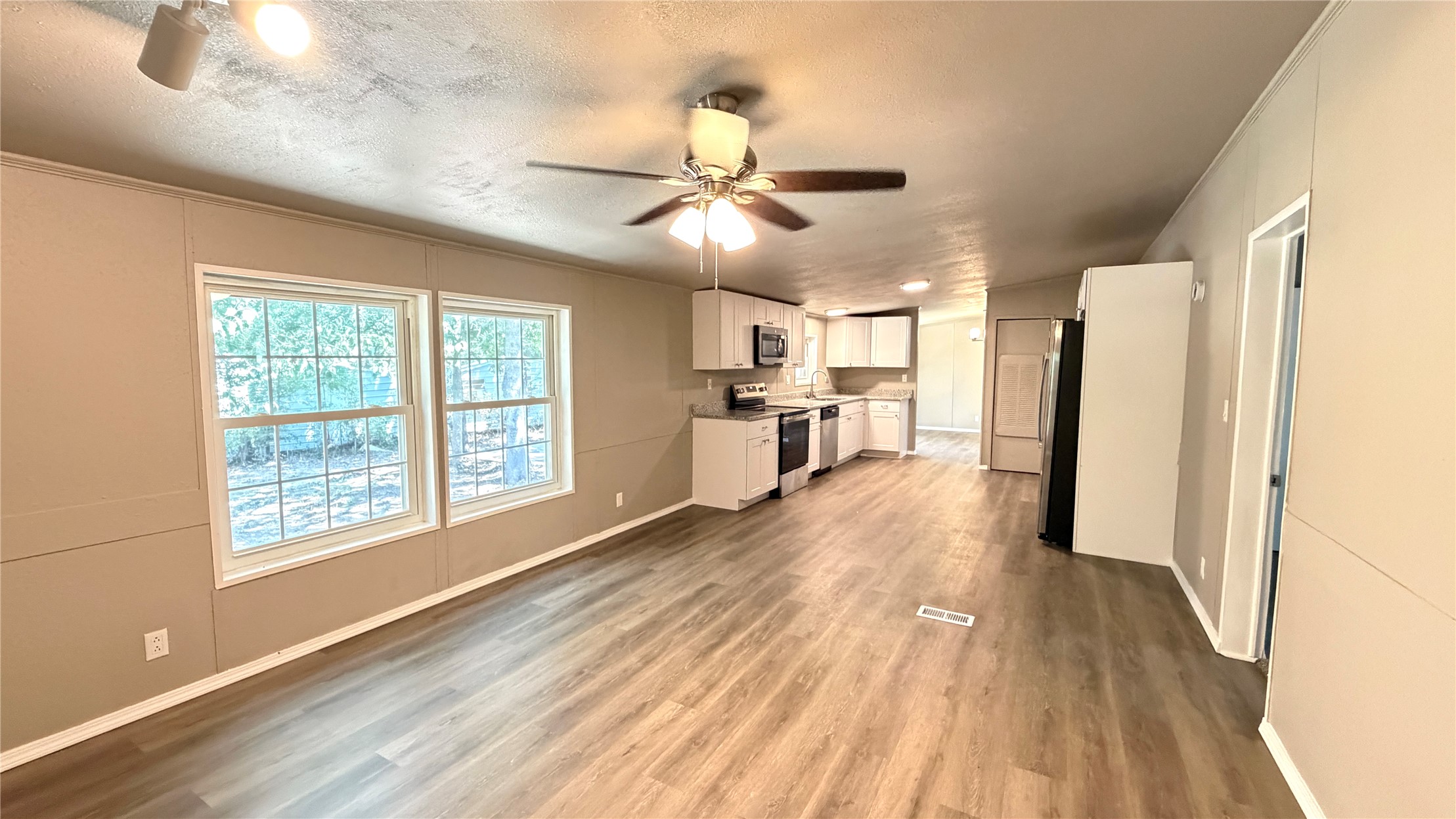 1445 N 237 Road Mounds OK 74047