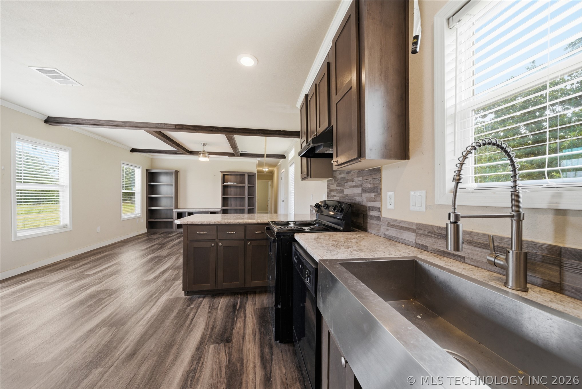 86064 S 4700 Road Stilwell OK 74960