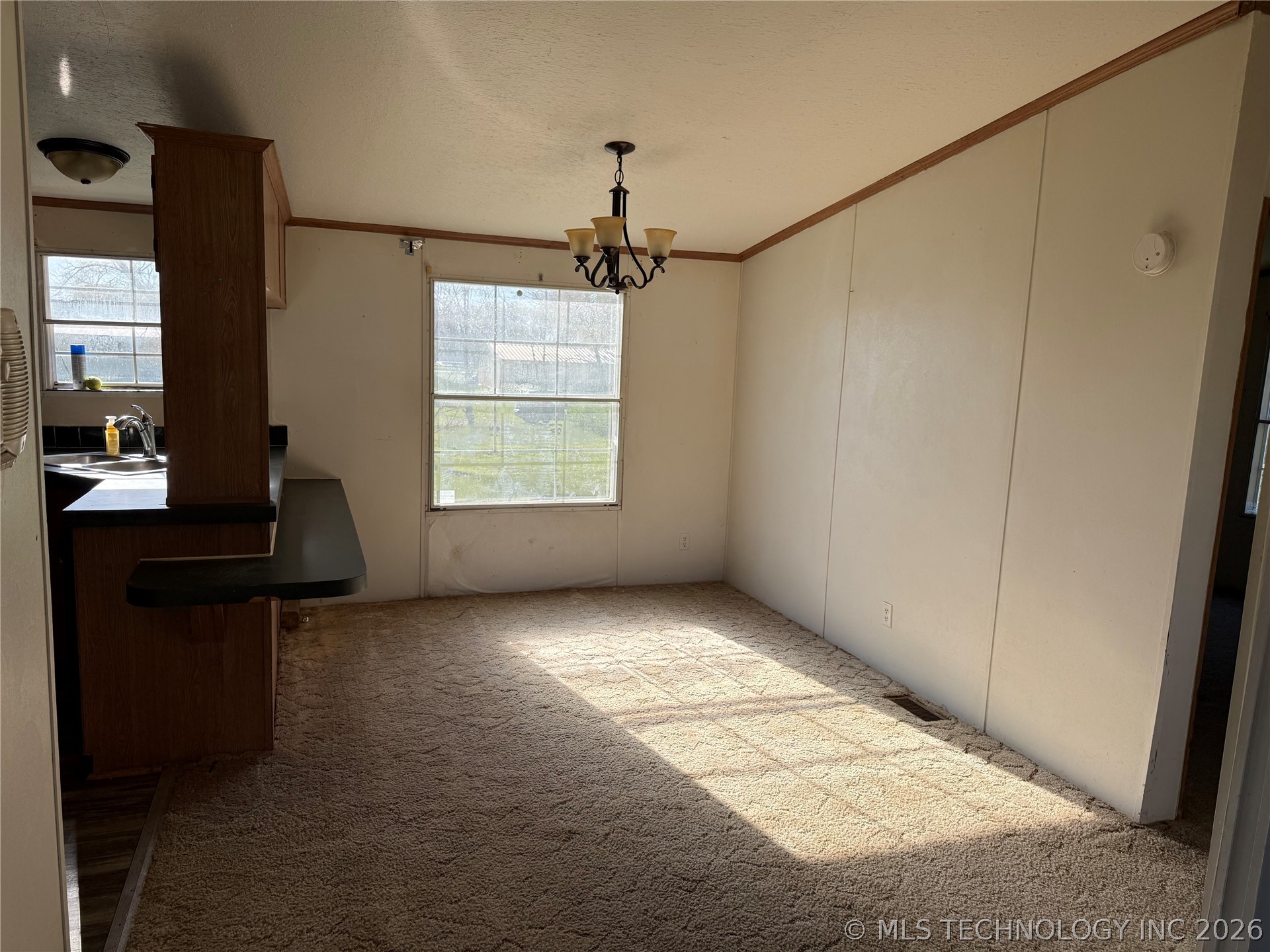 111 W Bryan Calera OK 74730