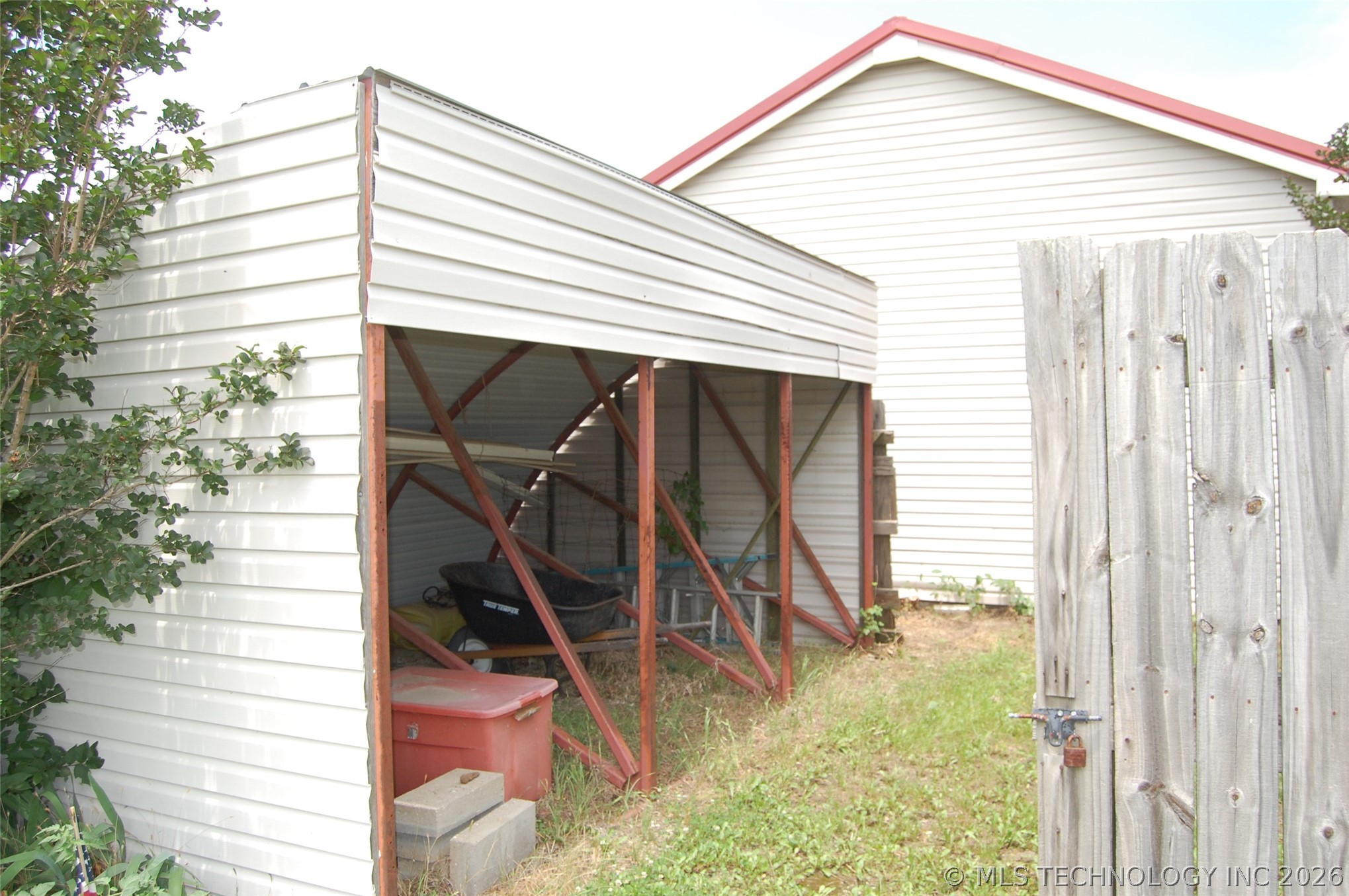 13782 Bulrush Street Henryetta OK 74437