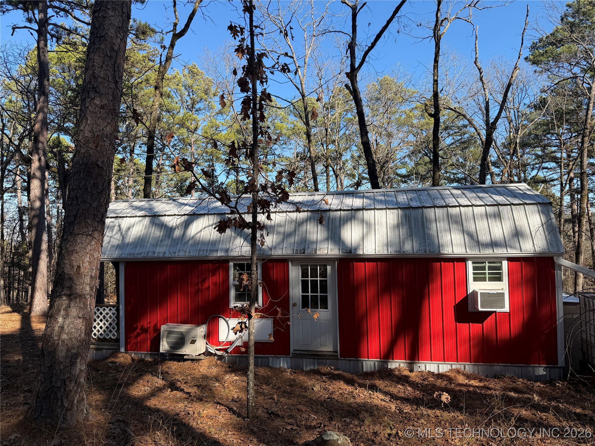 4 Goats Bluff Road Wister OK 74966