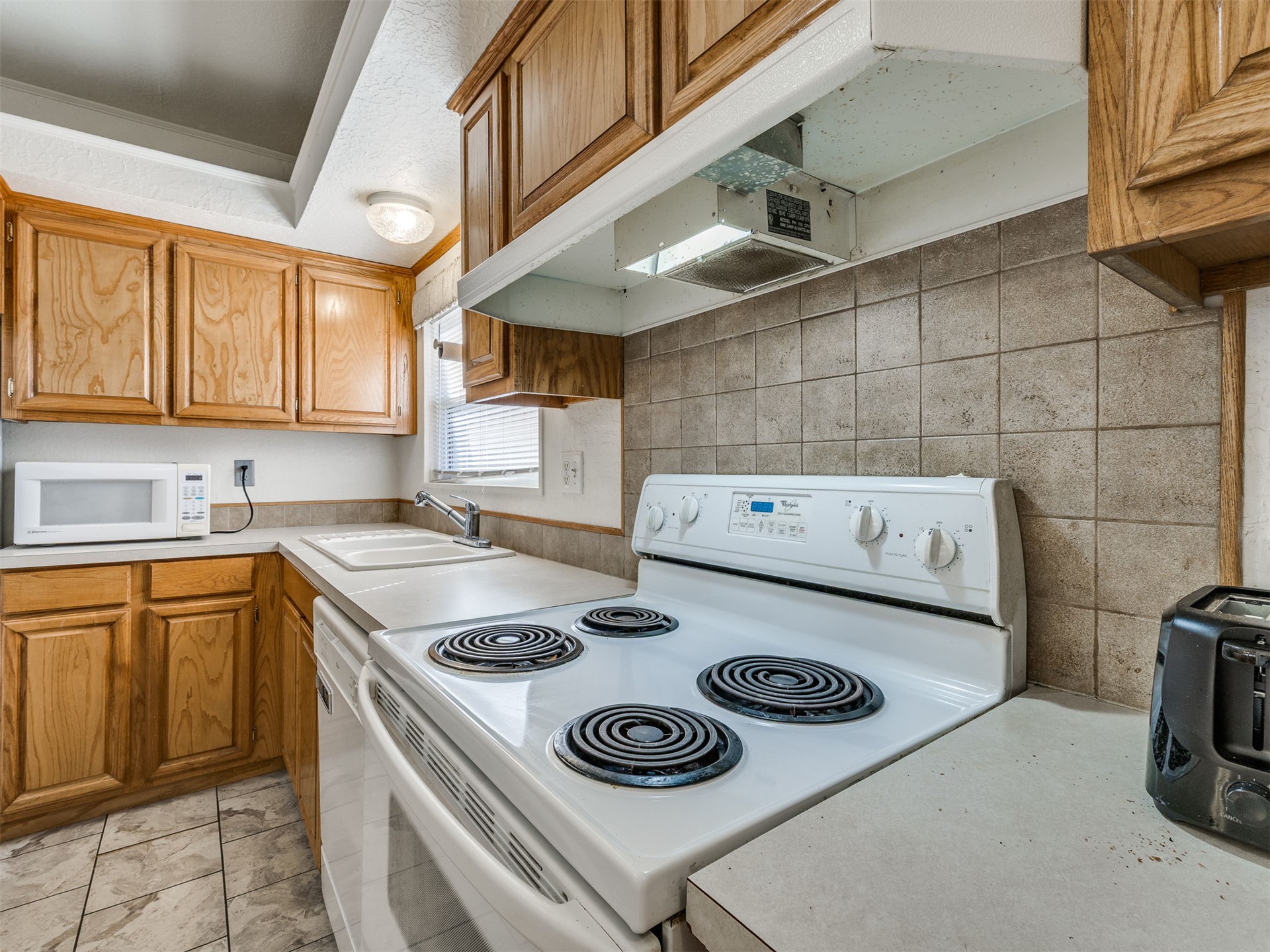 417861 E Branum S Checotah OK 74426