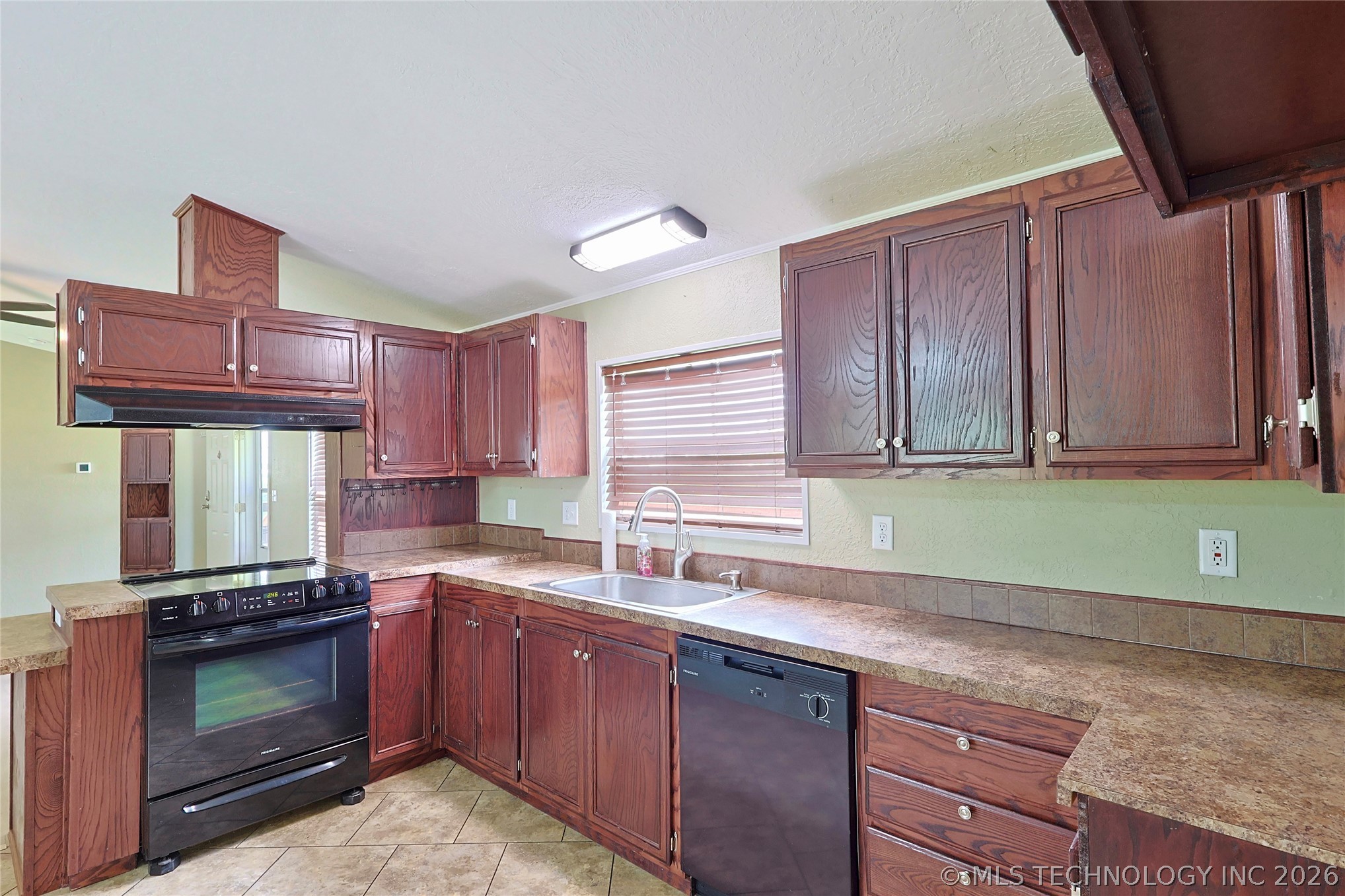 114165 S 4201 Road Checotah OK 74426