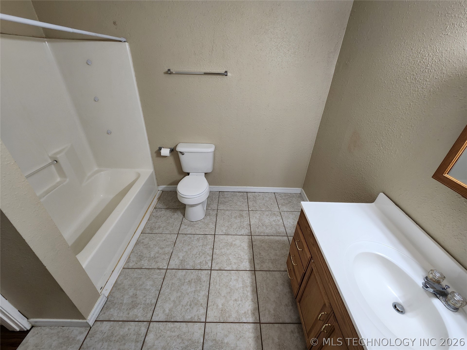 218 E 14th Ada OK 74820