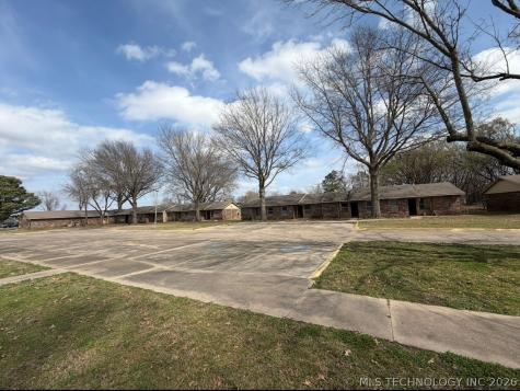 100 W Oak Webbers Falls OK 74470