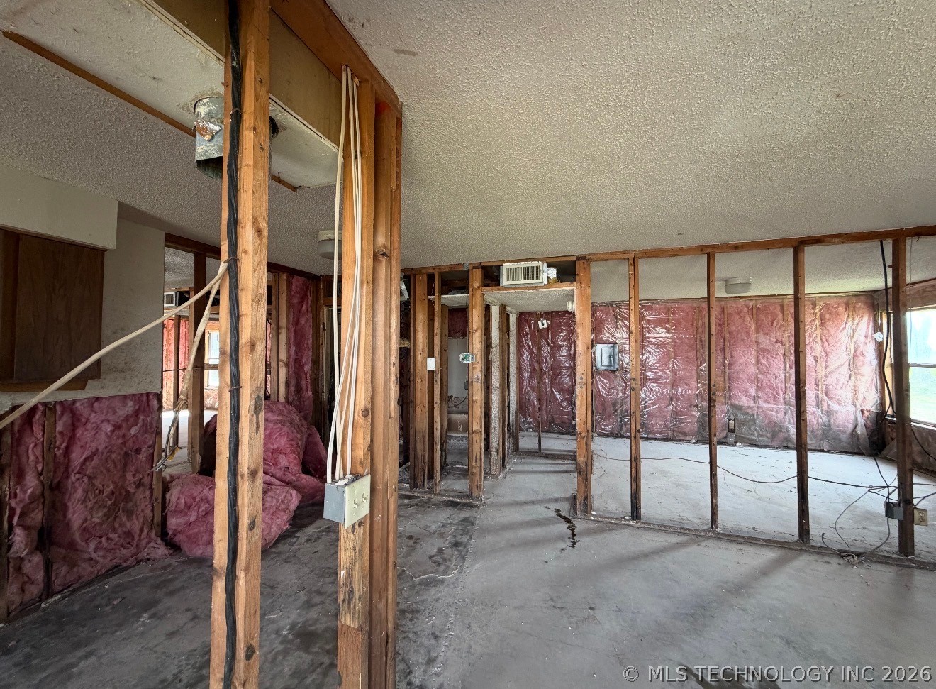100 W Oak Webbers Falls OK 74470