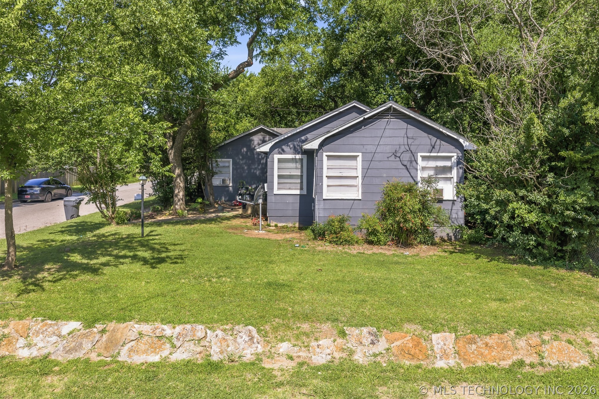 303 10th NW Ardmore OK 73401