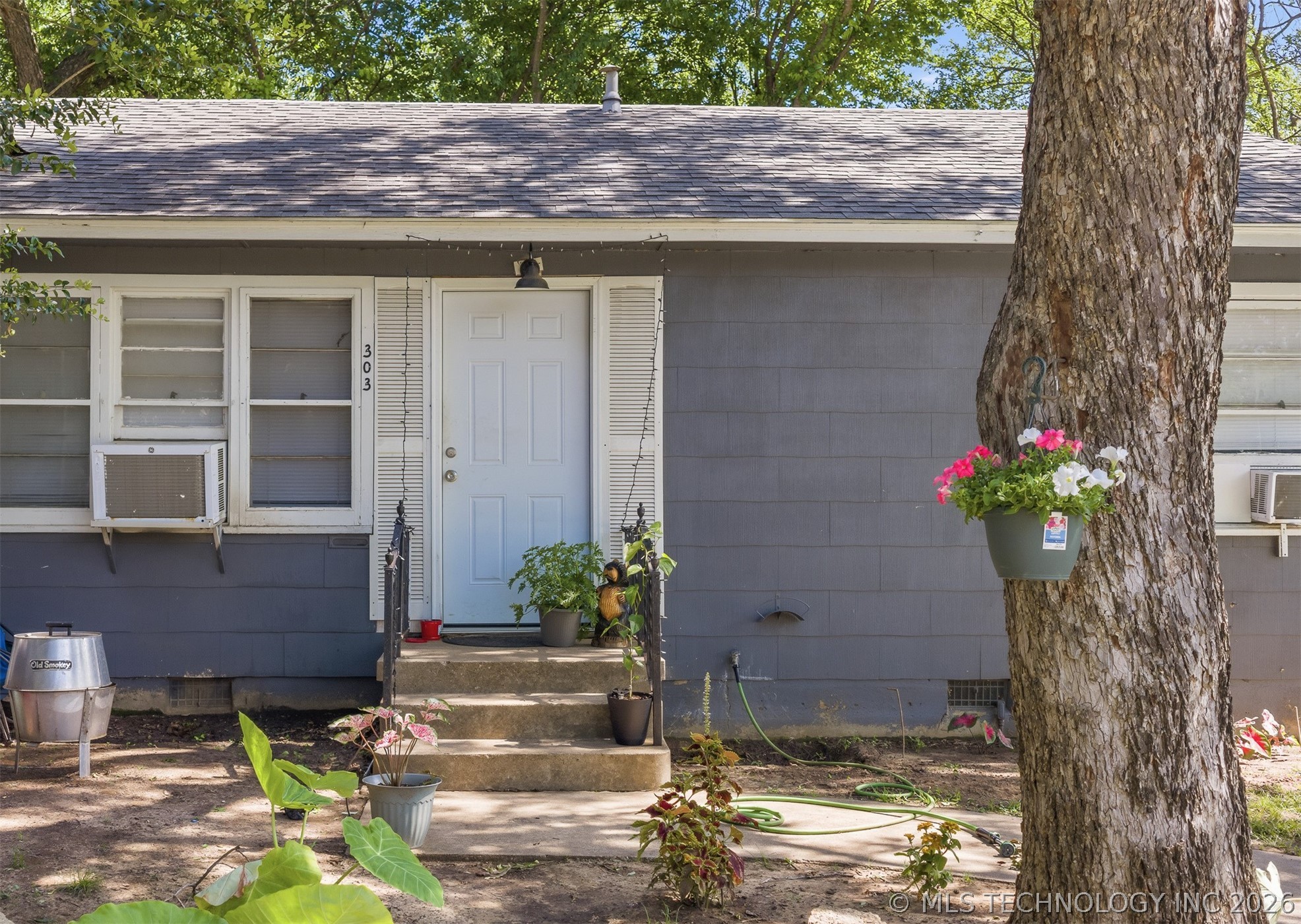 303 10th NW Ardmore OK 73401