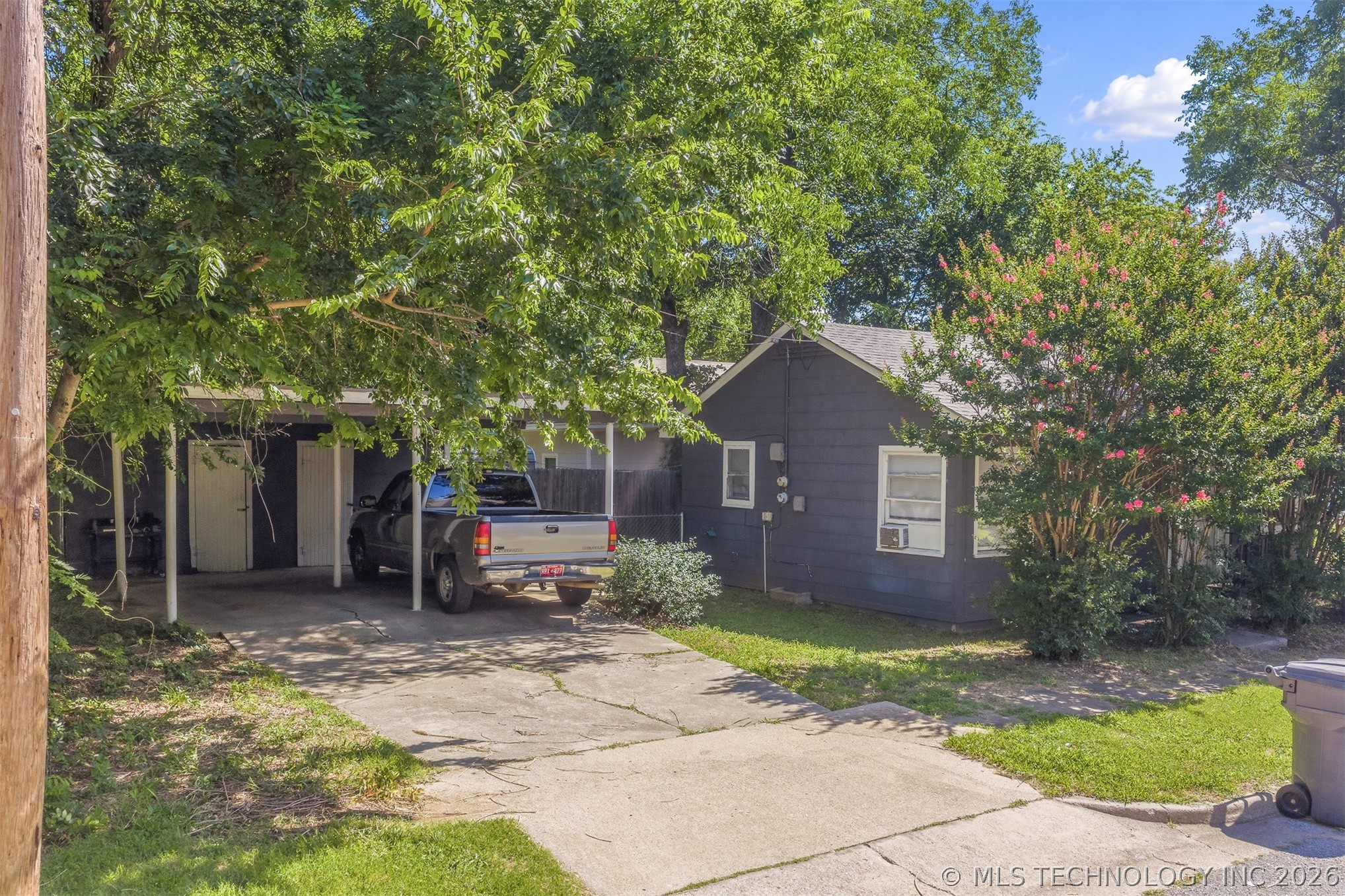 303 10th NW Ardmore OK 73401