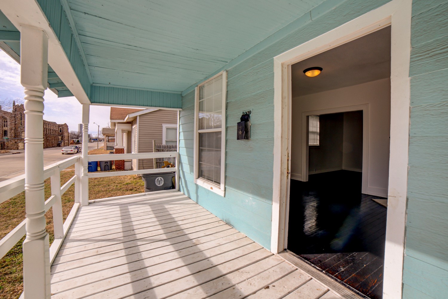 2009 E 2nd Street Tulsa OK 74104