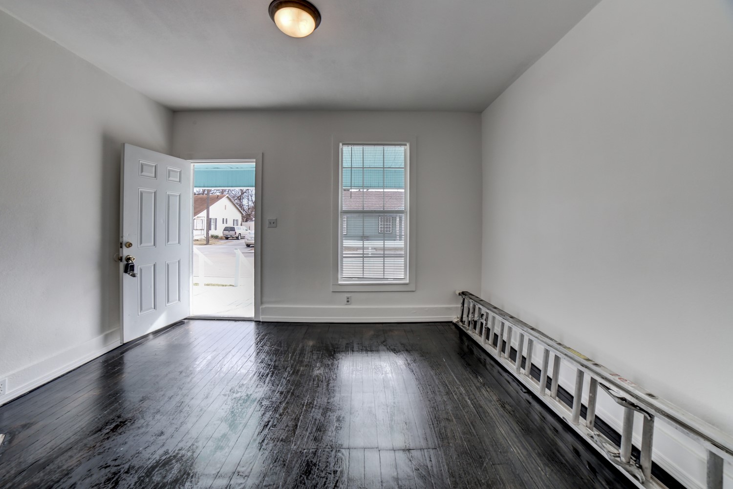 2009 E 2nd Street Tulsa OK 74104