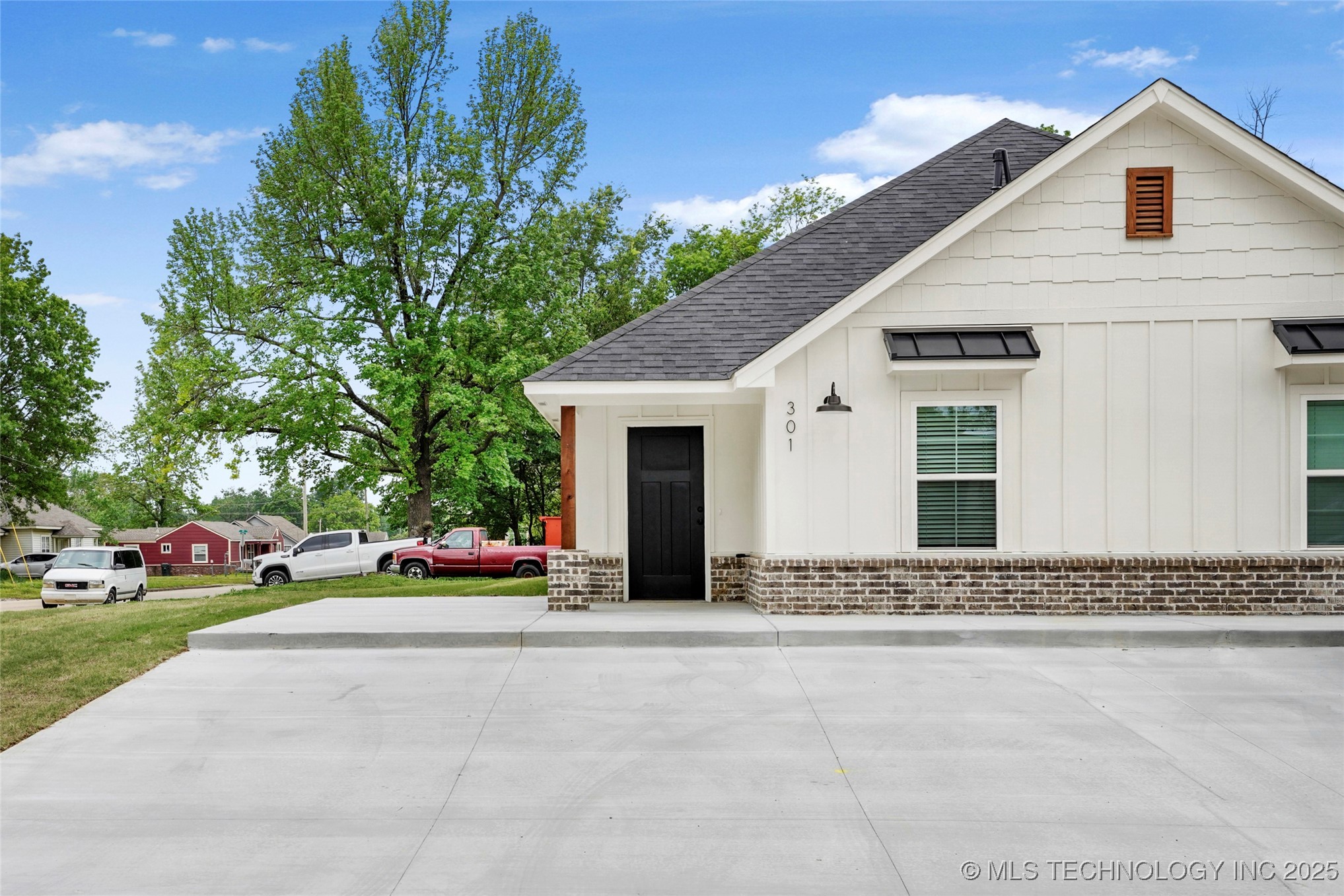 817 E 11th Street Claremore OK 74017