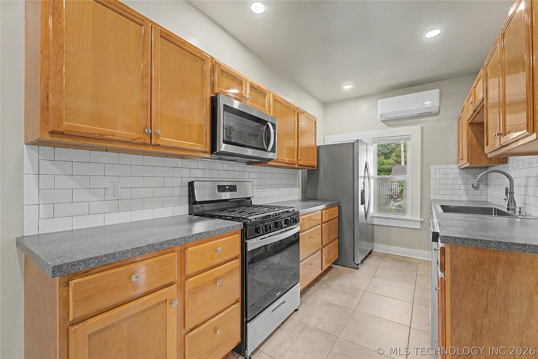 2015 E 2nd Street Tulsa OK 74104