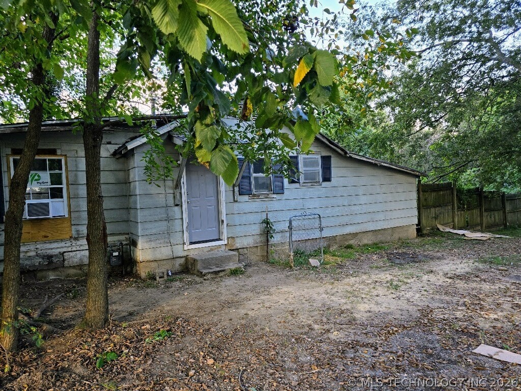 303 S Bluff Tahlequah OK 74464