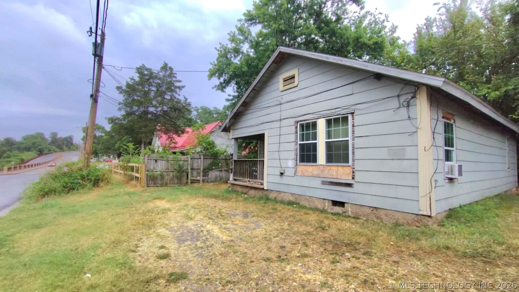 303 S Bluff Tahlequah OK 74464