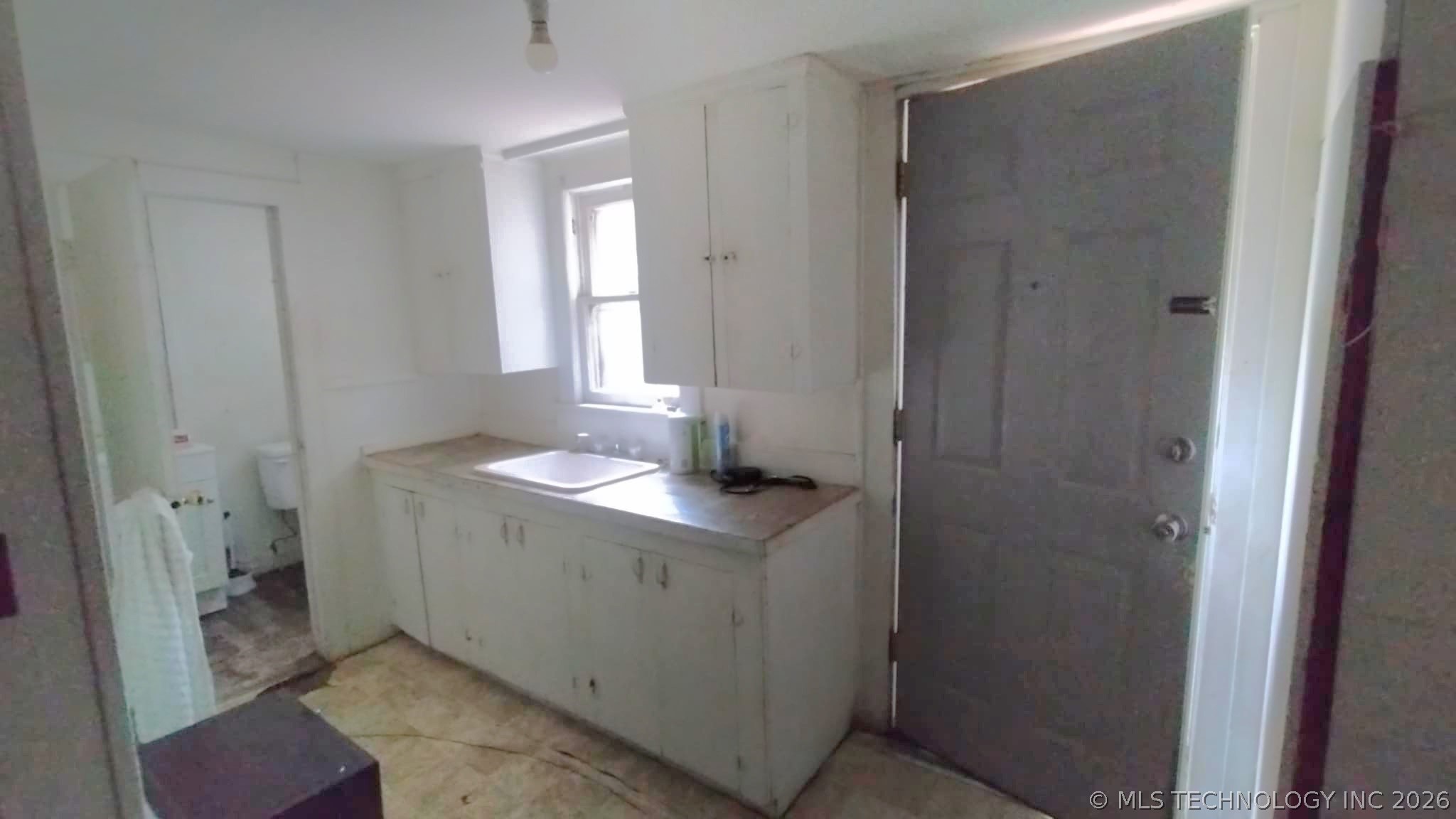 303 S Bluff Tahlequah OK 74464