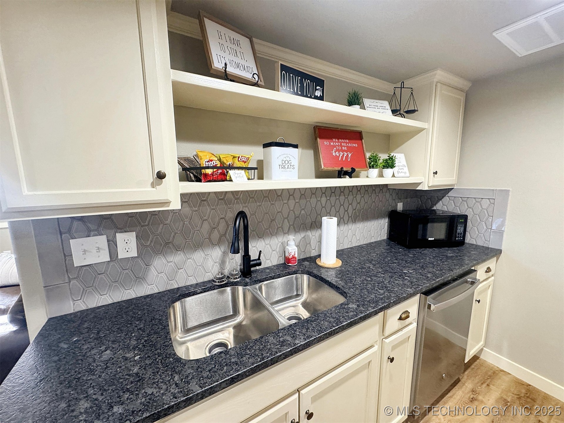 112 W Allen Road Tahlequah OK 74464