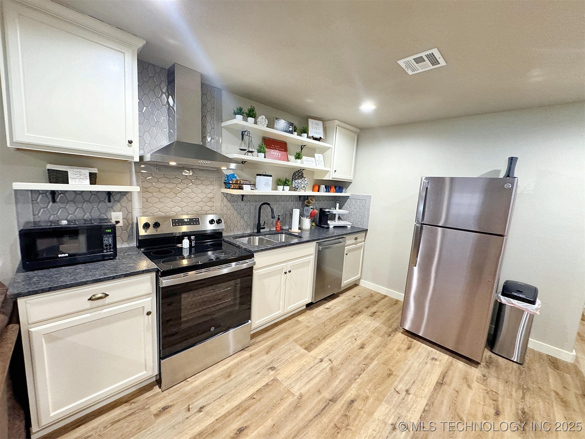 112 W Allen Road Tahlequah OK 74464