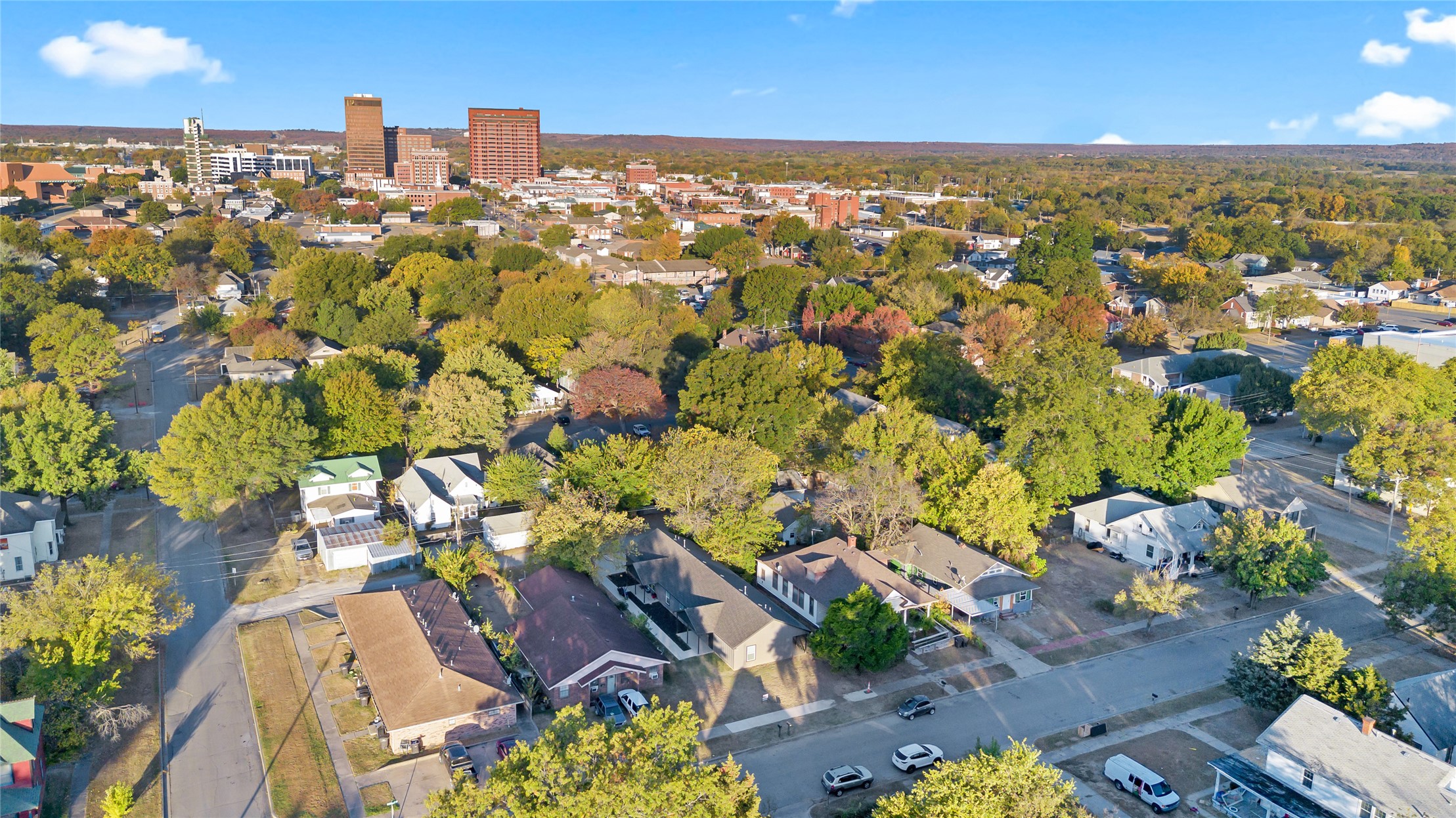 423 S Chickasaw Avenue Bartlesville OK 74003