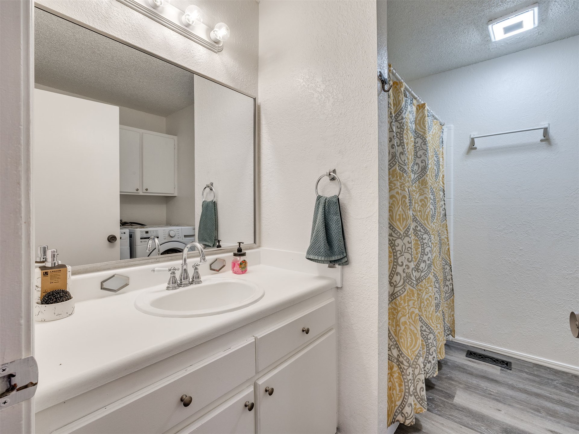 24 W Rachel Street Bixby OK 74008