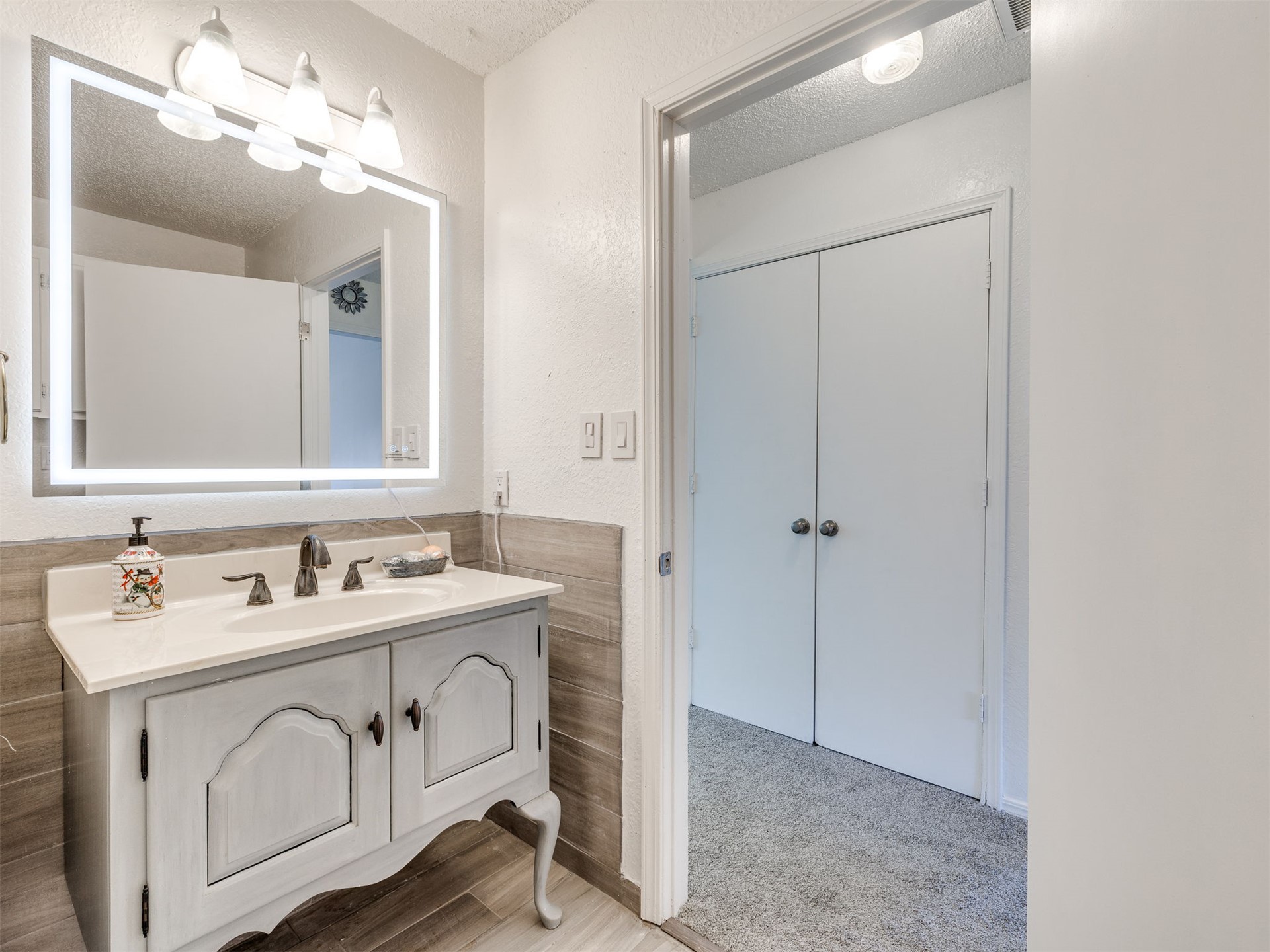 24 W Rachel Street Bixby OK 74008