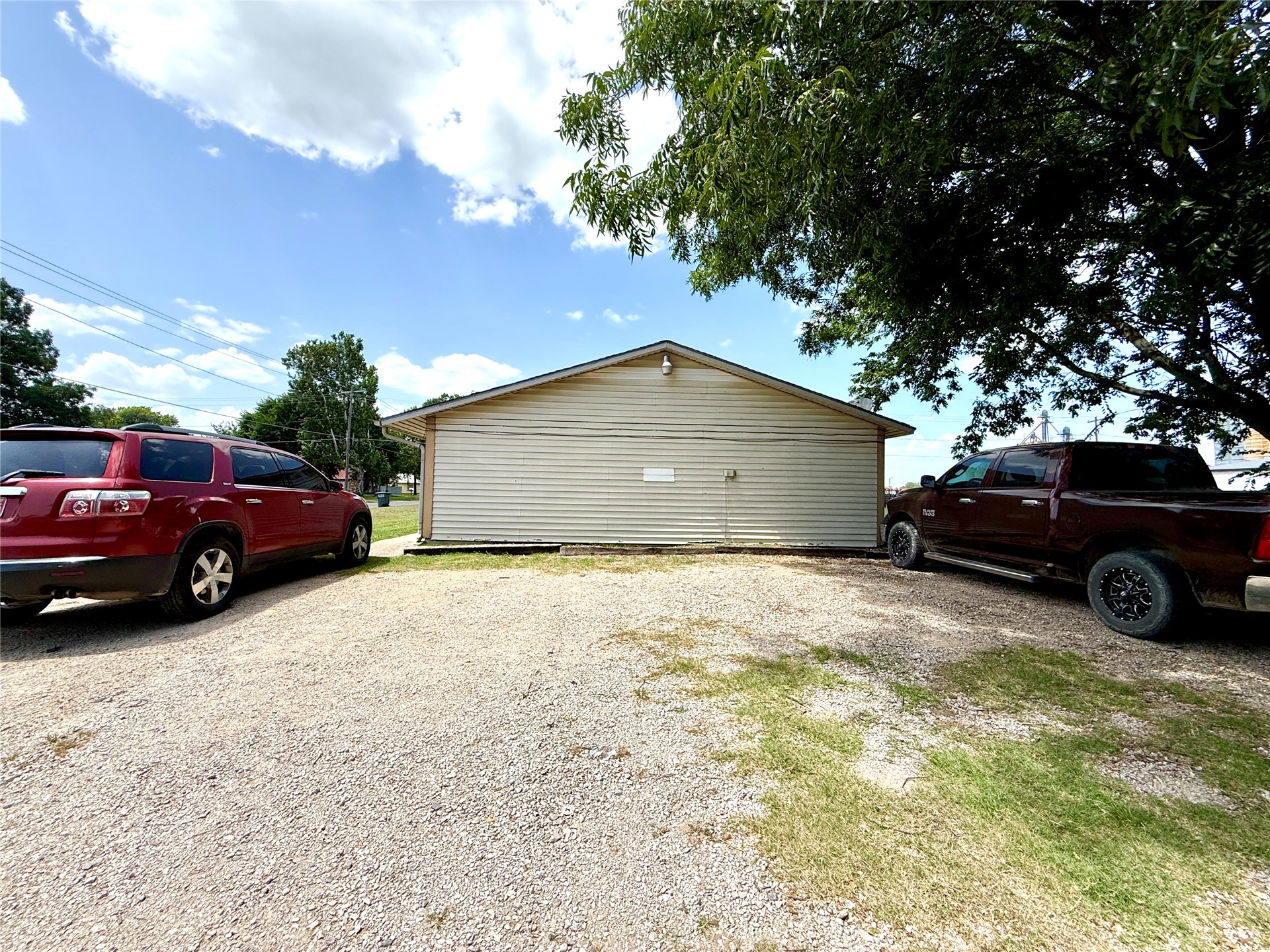 312 S B Davis OK 73030