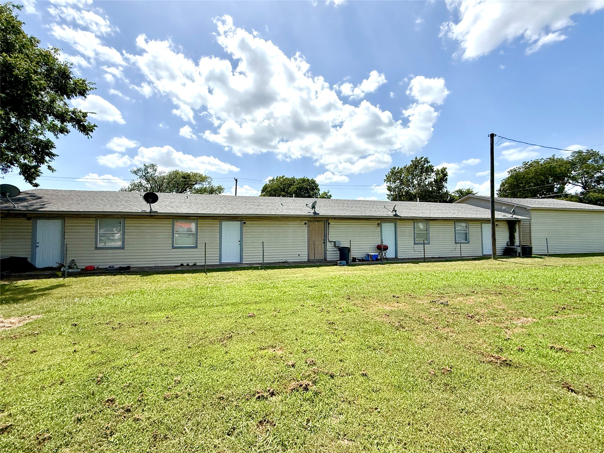 312 S B Davis OK 73030