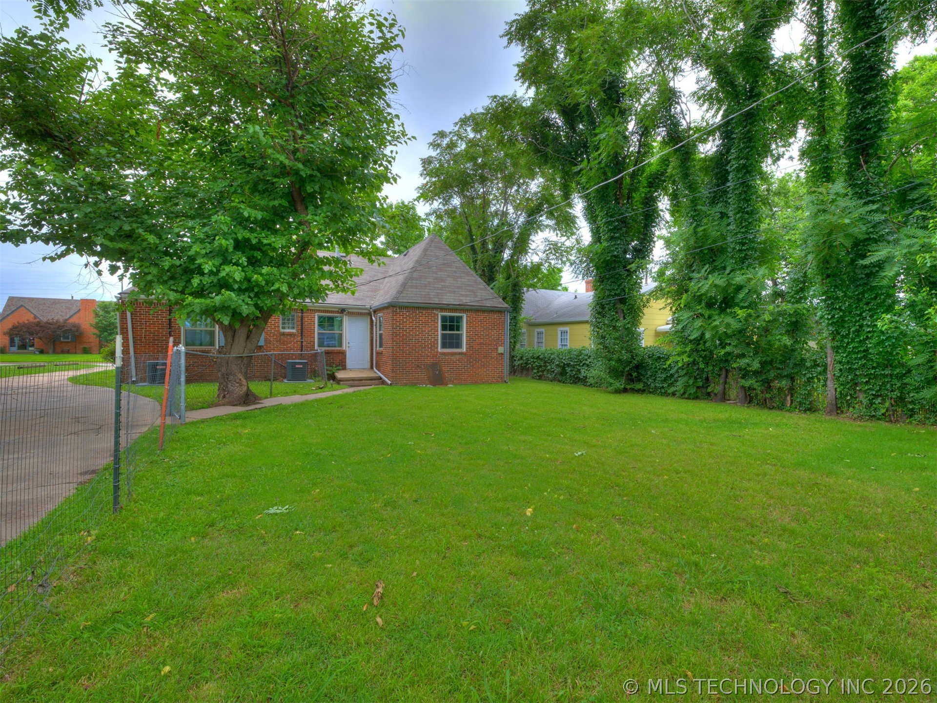 1509 S Indianapolis Avenue Tulsa OK 74112