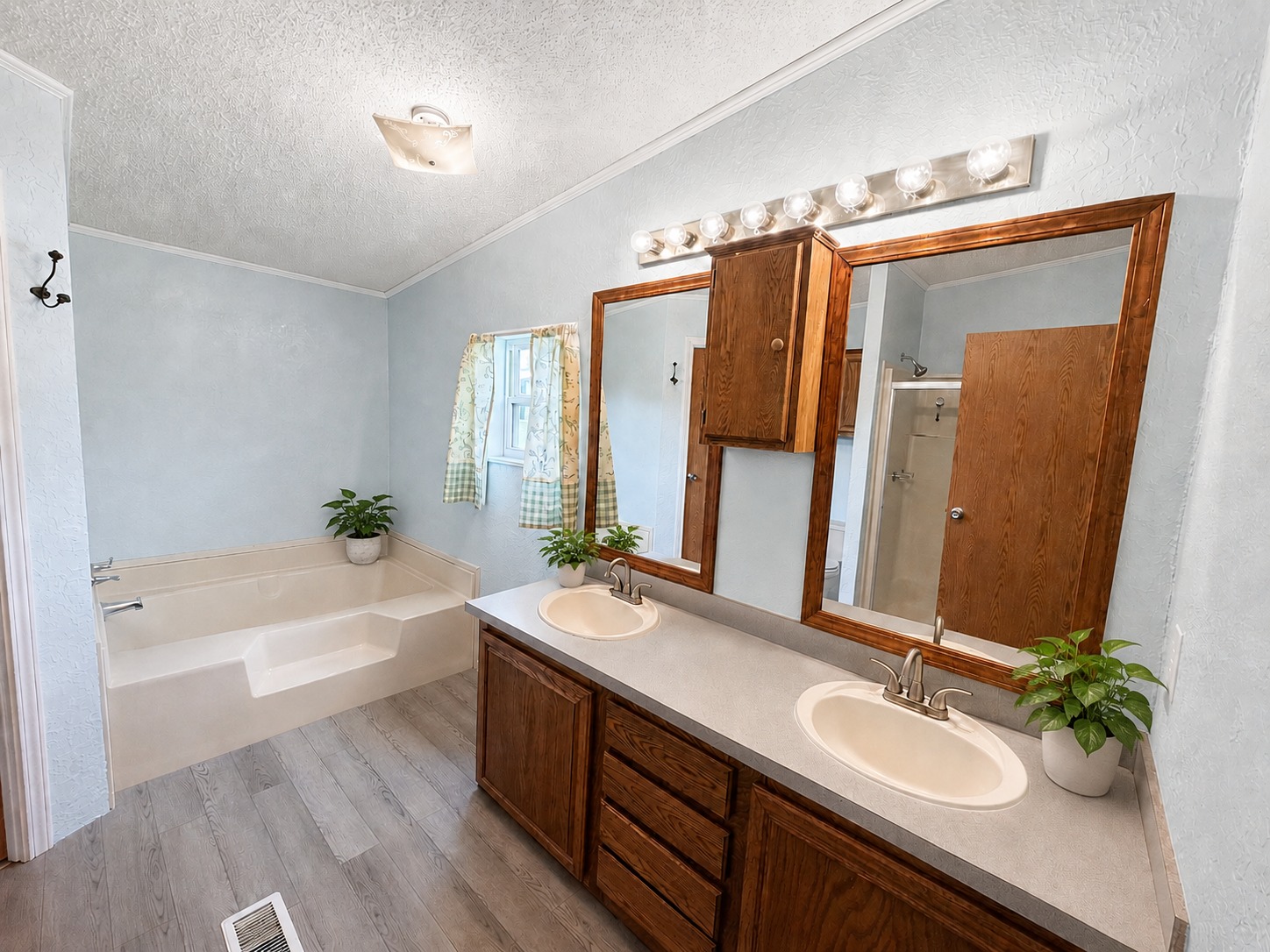 1729 Bunny Creek Road Eufaula OK 74432