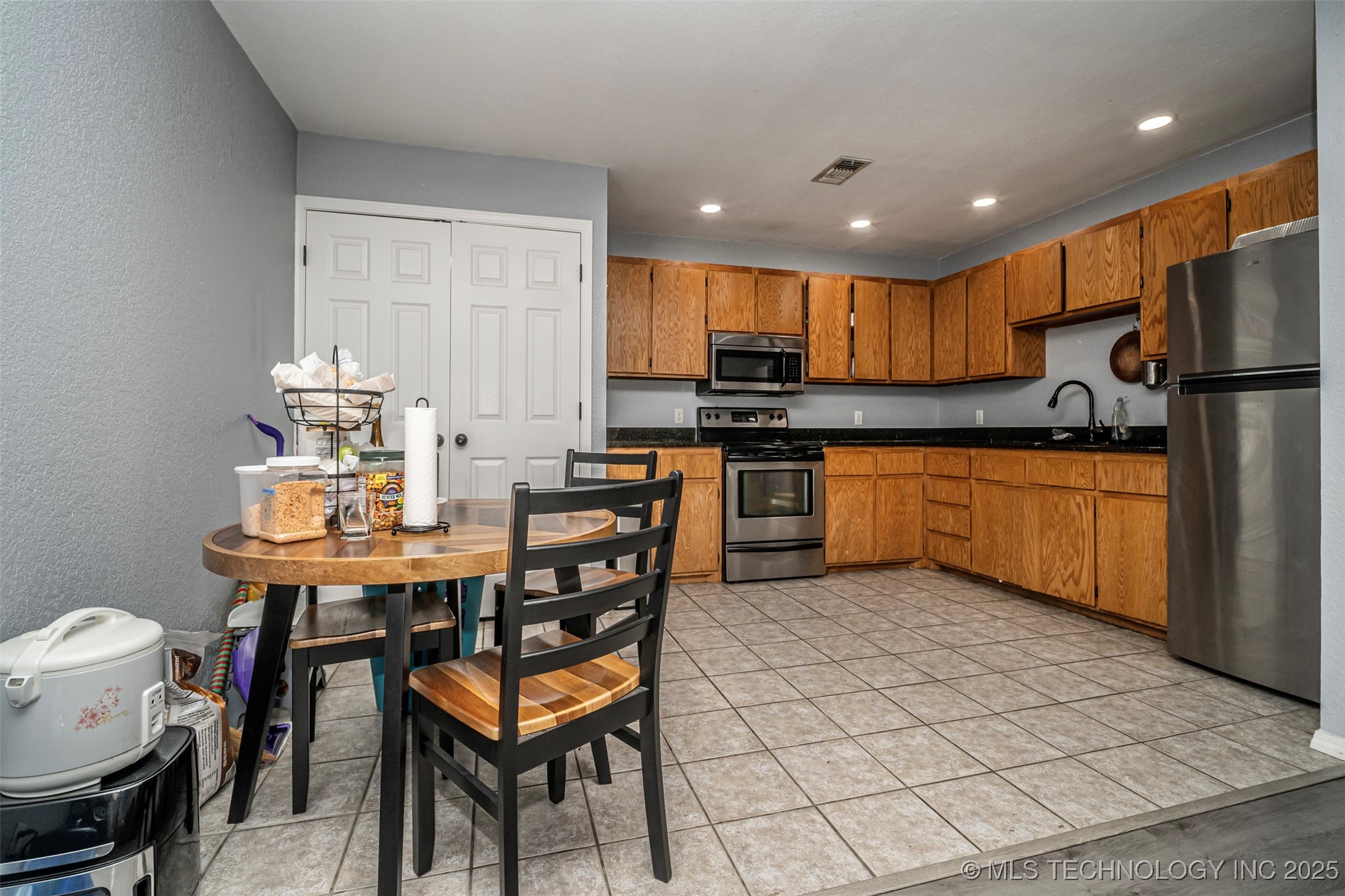 204 S 11th Madill OK 73446