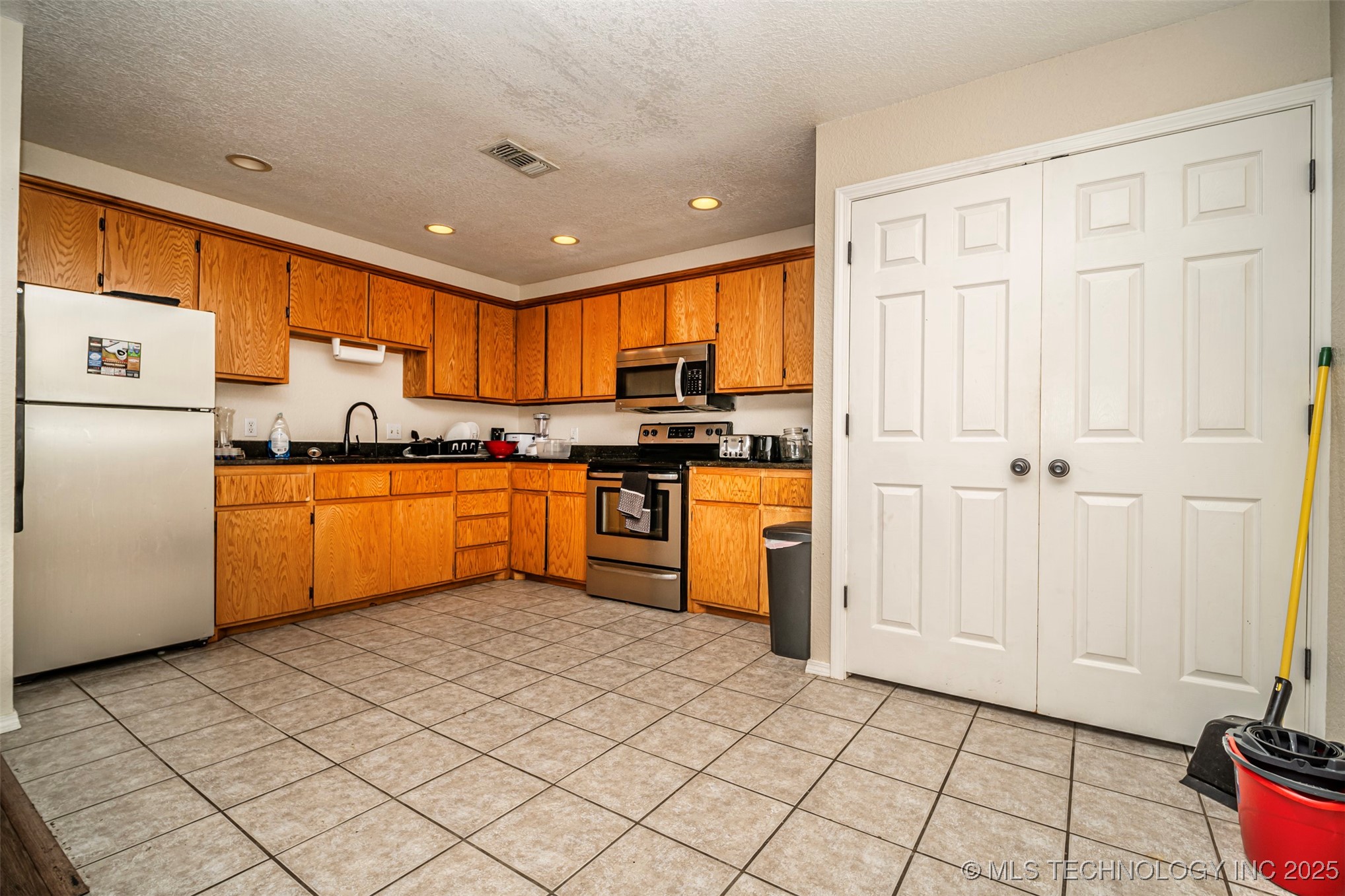 204 S 11th Madill OK 73446