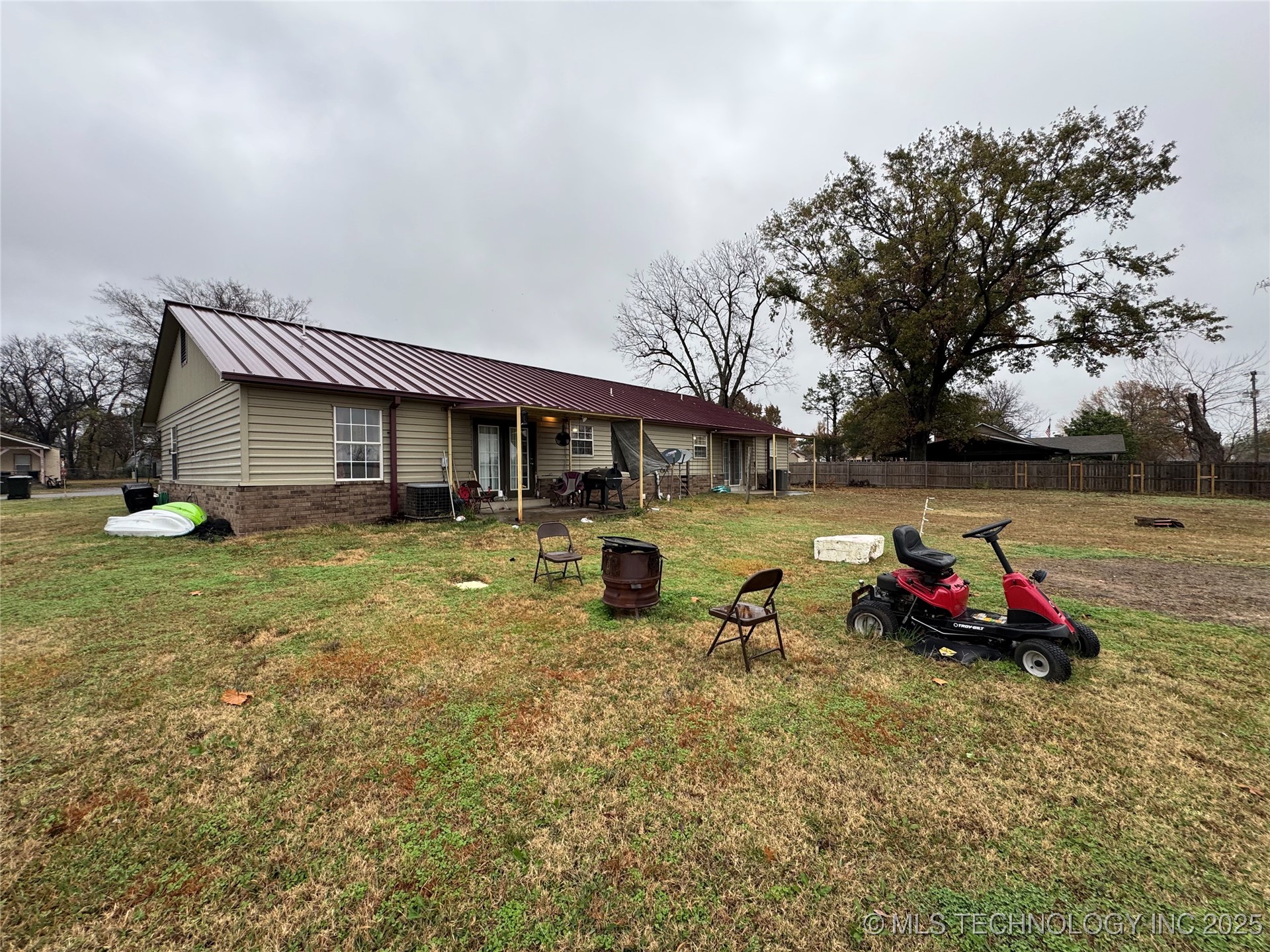 105 E Cedar Avenue Fort Gibson OK 74434