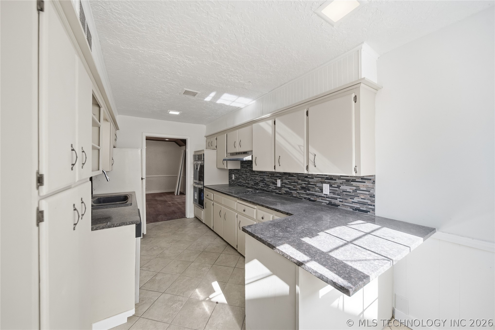 3928 E 60th Place Tulsa OK 74135