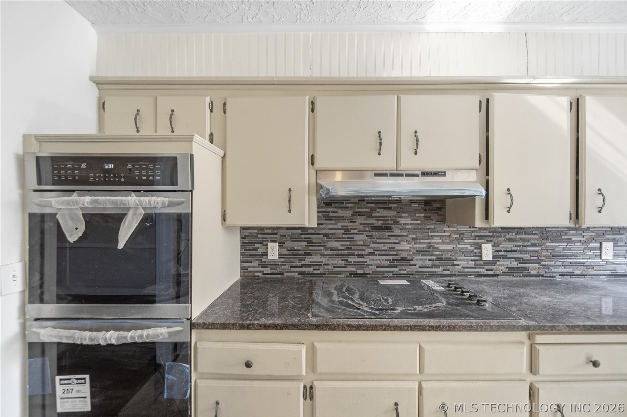 3928 E 60th Place Tulsa OK 74135