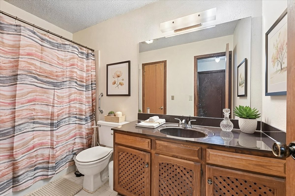 8601 E 62nd Place Tulsa OK 74133