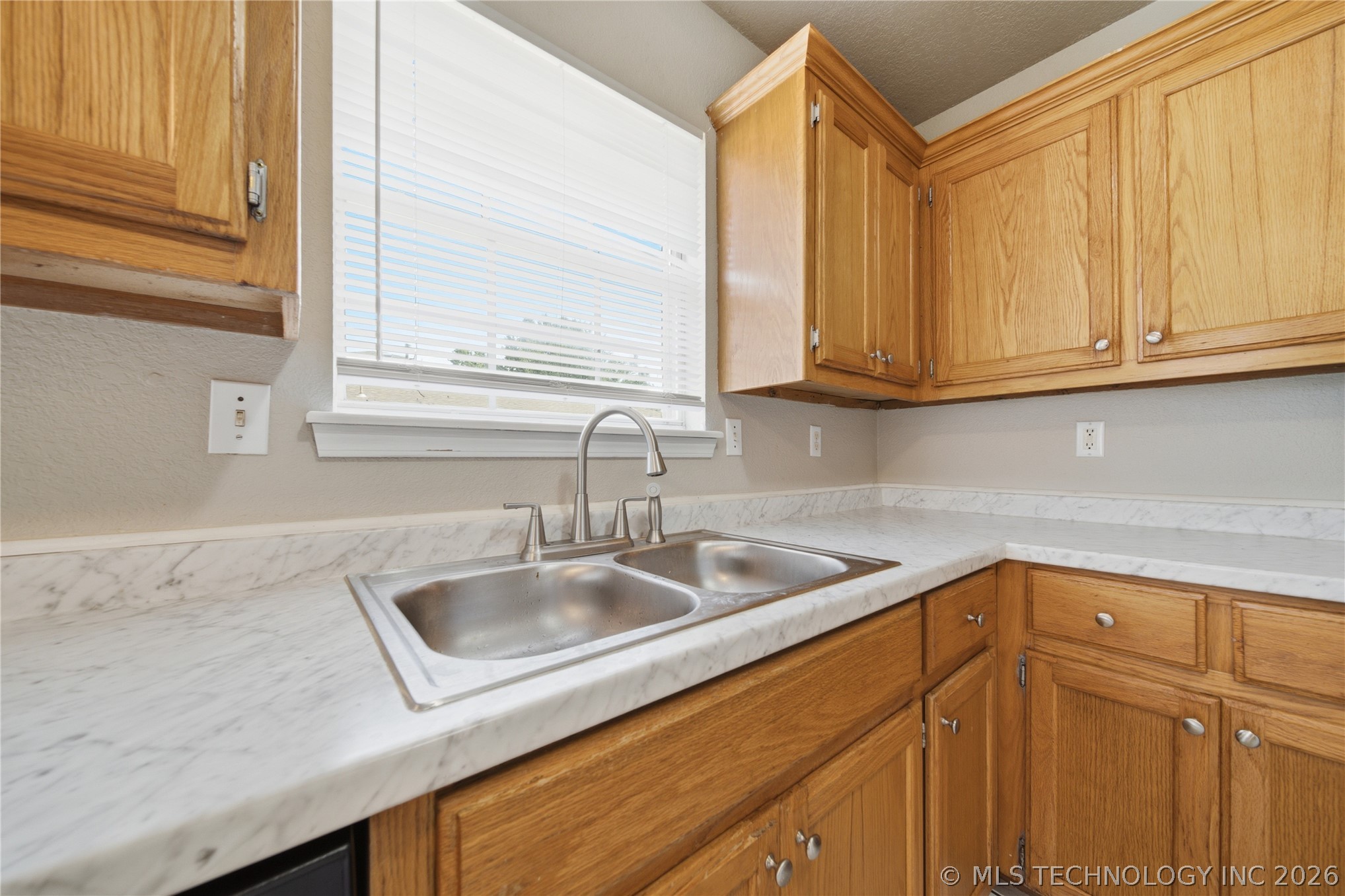 6658 S Utica Place Tulsa OK 74136