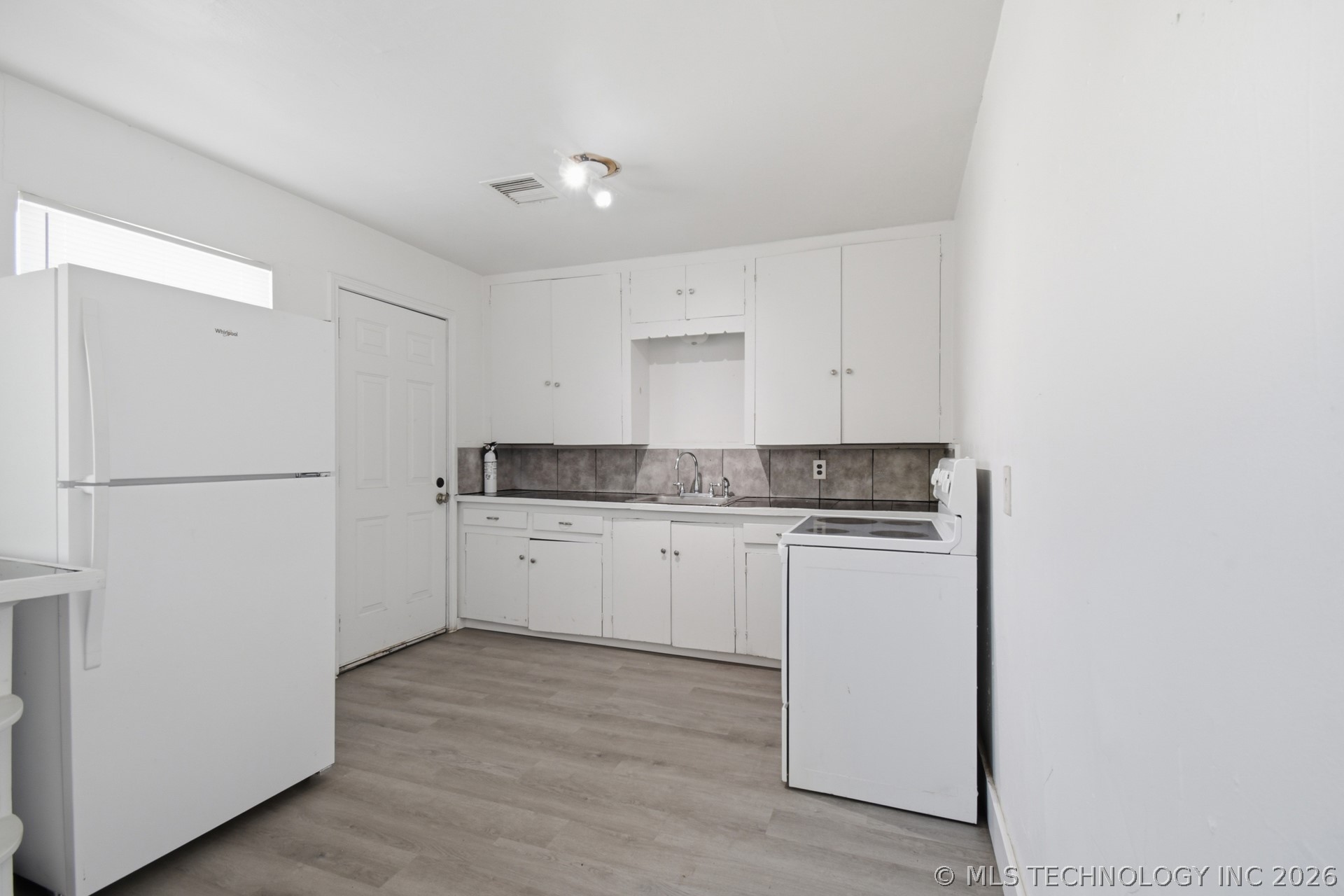 1633 E 10th Street Tulsa OK 74120