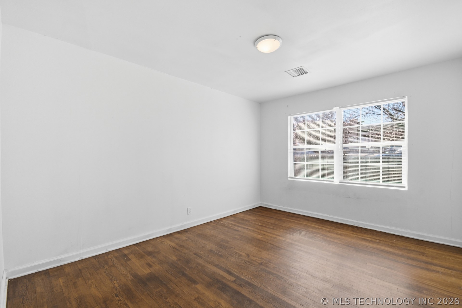 1633 E 10th Street Tulsa OK 74120