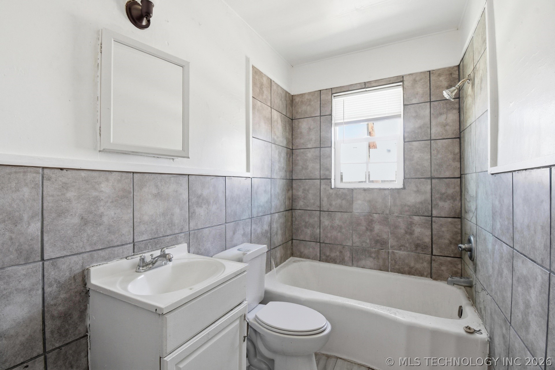 1633 E 10th Street Tulsa OK 74120