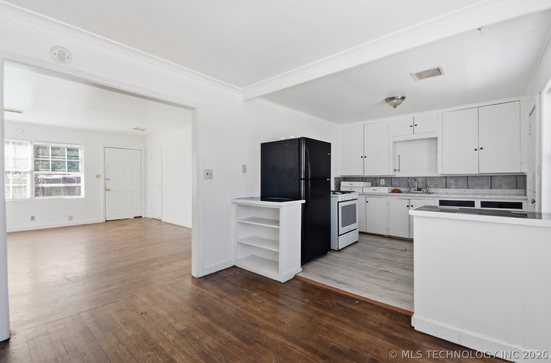 1633 E 10th Street Tulsa OK 74120