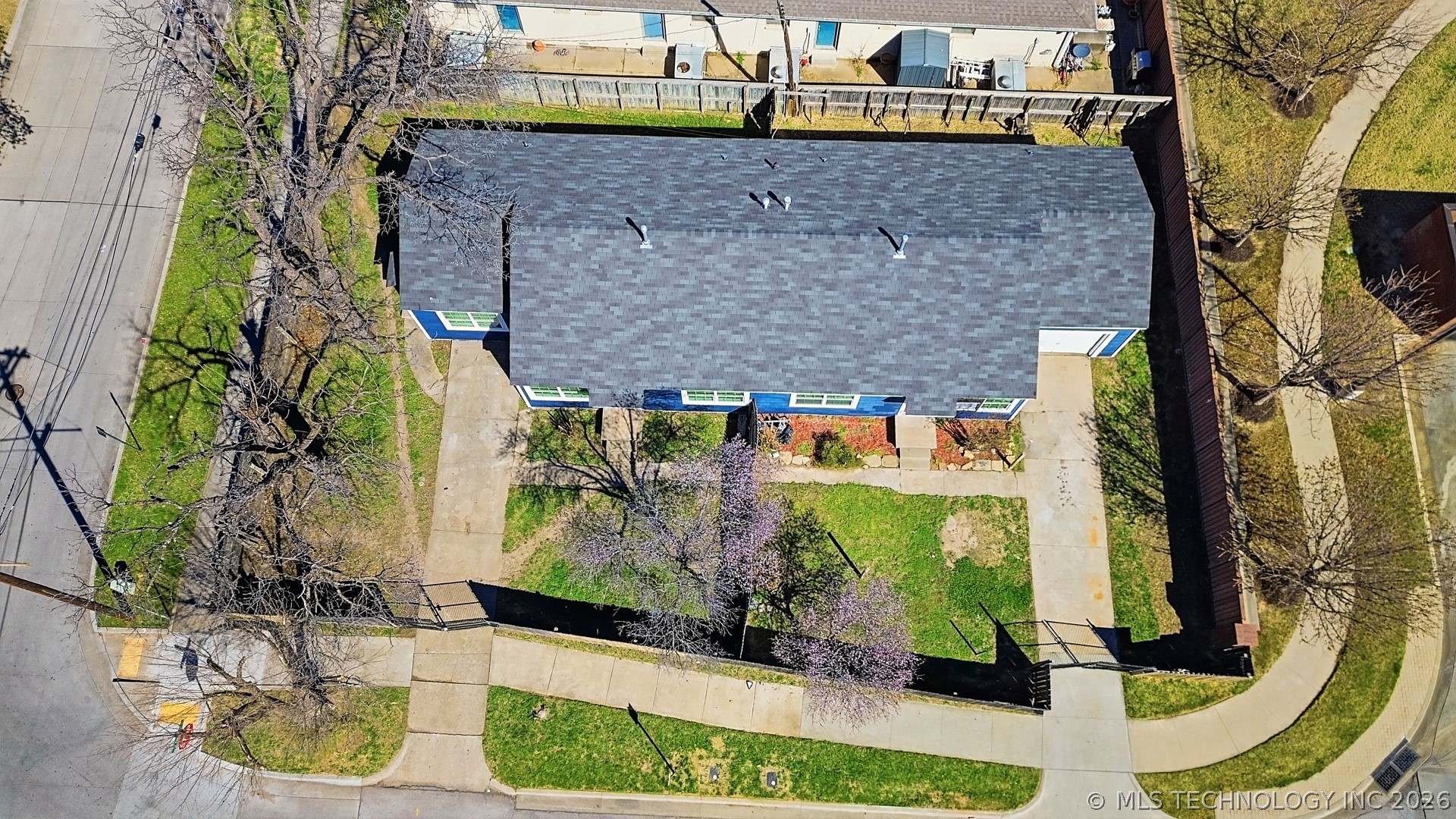 1633 E 10th Street Tulsa OK 74120