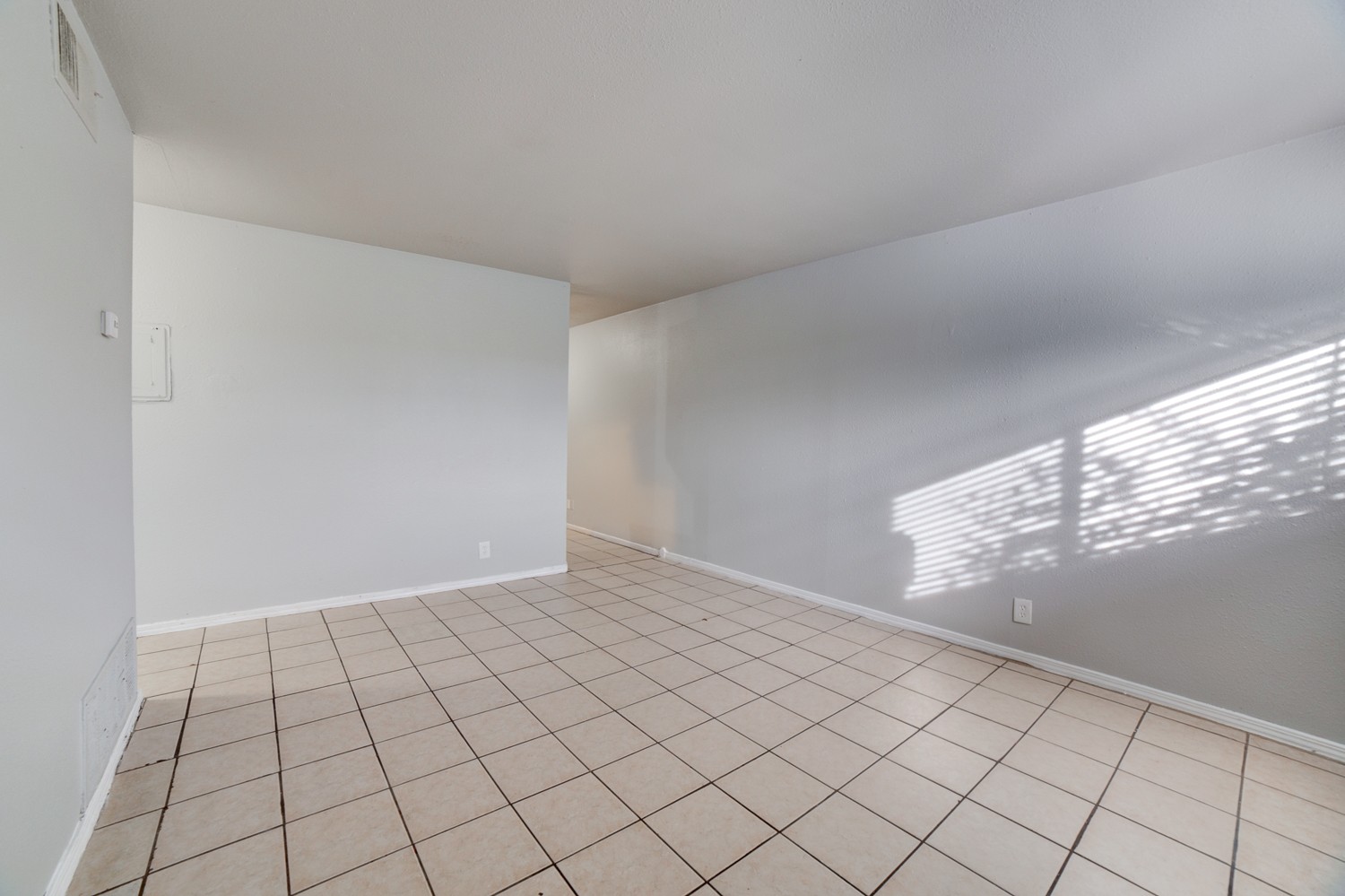 1072 N Irvington Avenue Tulsa OK 74115