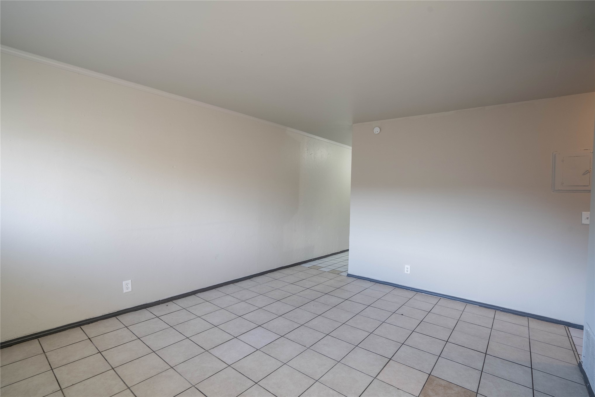 1072 N Irvington Avenue Tulsa OK 74115