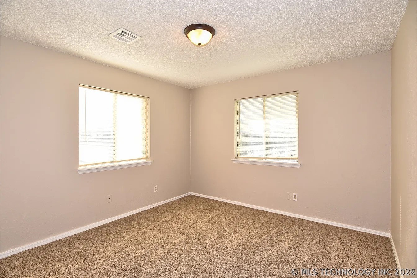 9772 E 33rd Street Tulsa OK 74146